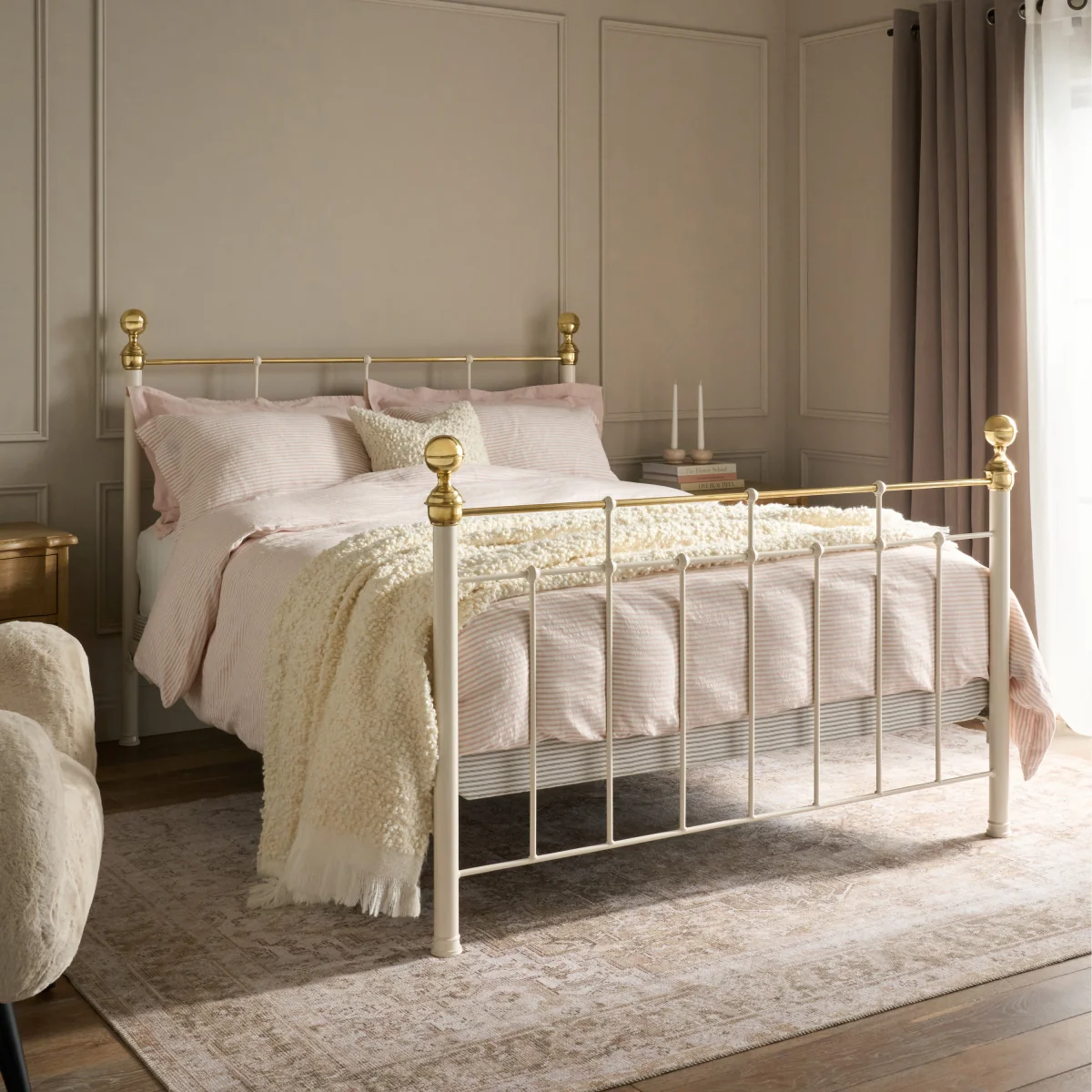 George Bed, Super King - Solid, Ivory