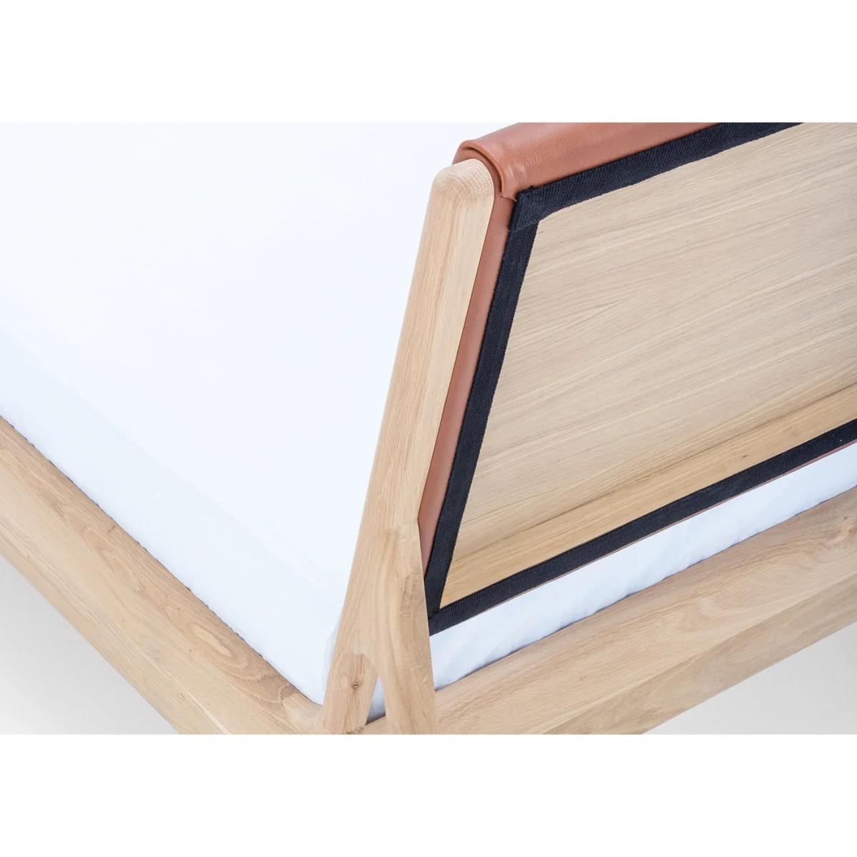 Gazzda Fawn Bed White Oiled Oak Dakar Leather Whiskey Super King – image 6