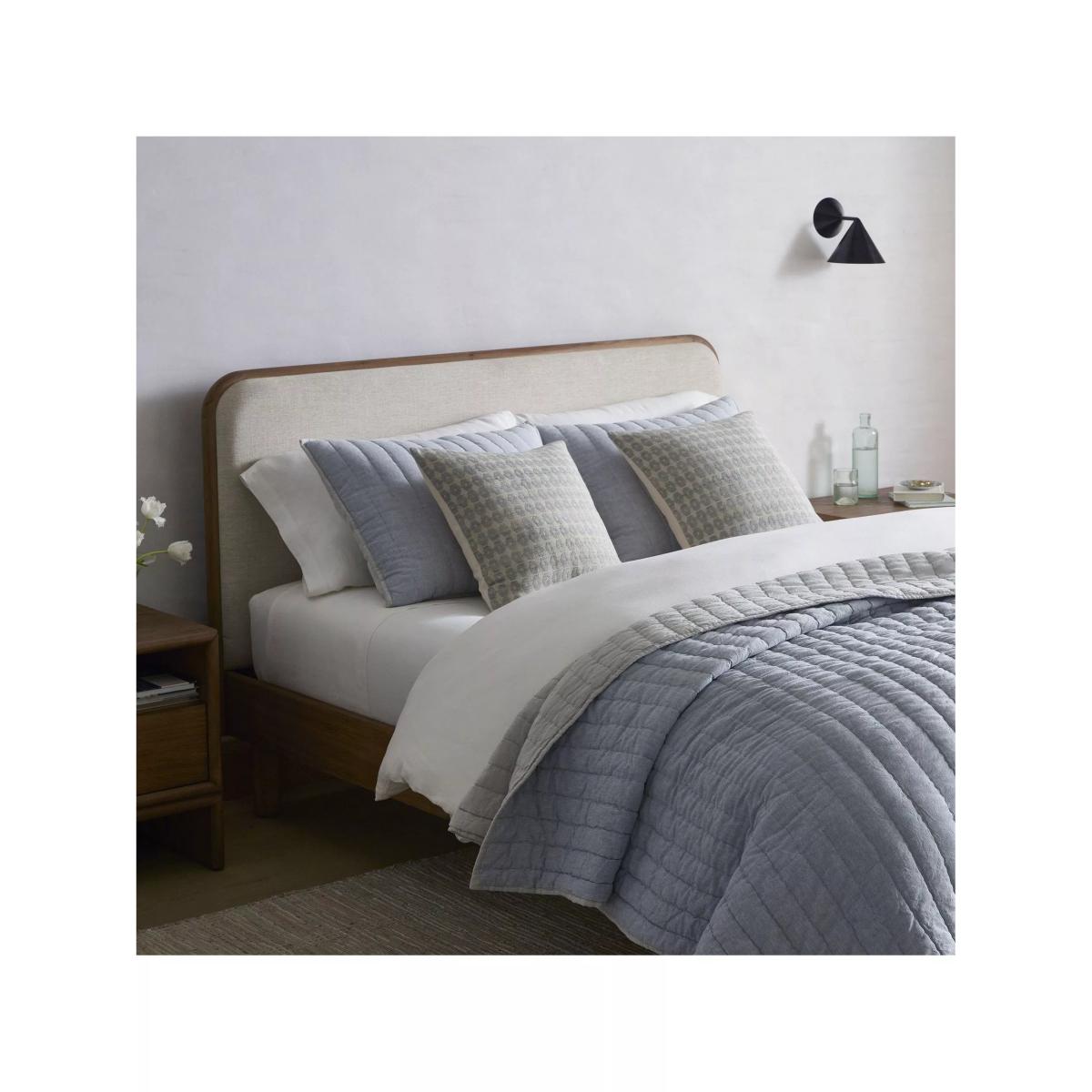 west elm Miles Wood & Upholstered Bed Frame, King Size, Twill Sand Toasted Oak – image 5