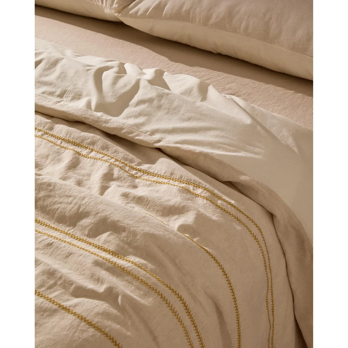 Linara Set of Duvet Cover and Pillowcases in Beige Cotton and Linen for 180 cm Bed – image 7