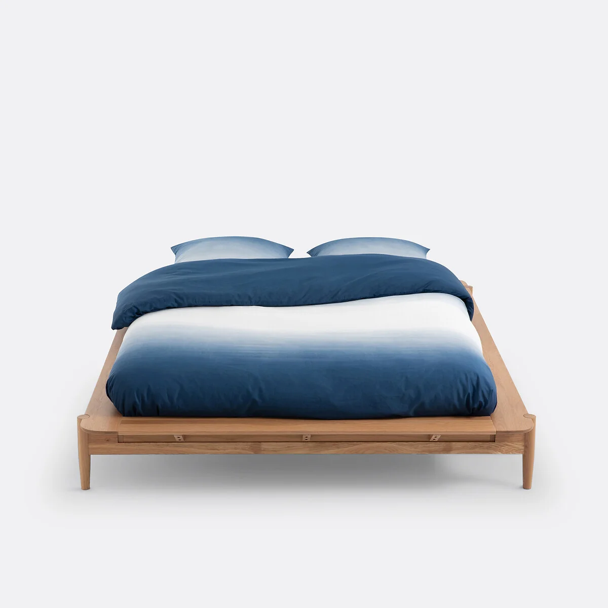 Jucca Bed in Solid Oak with Bed Base – image 3