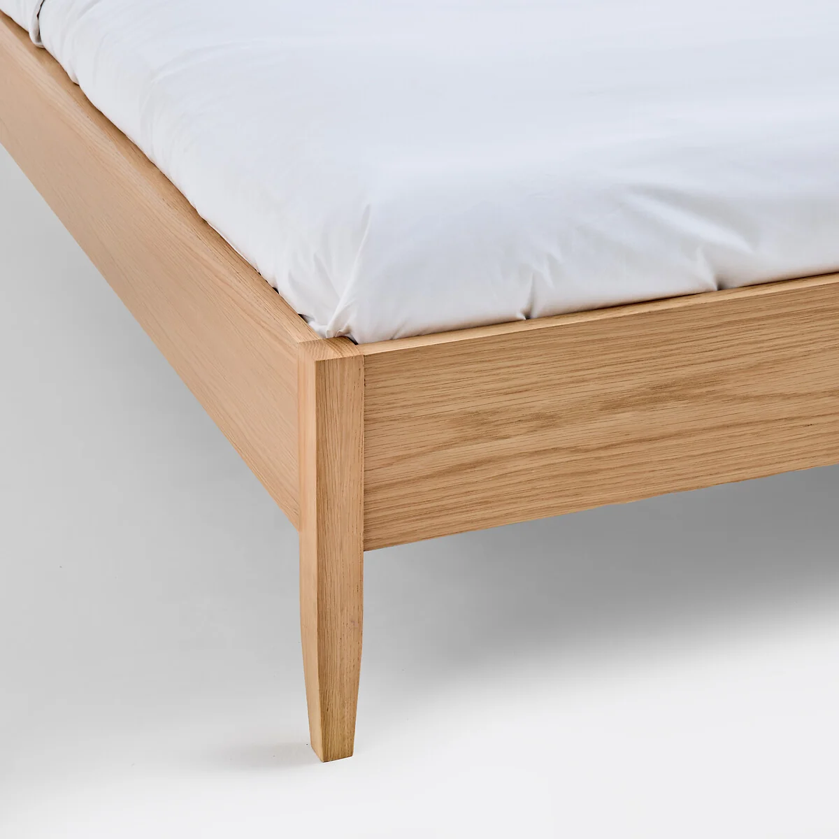 Madara Bed with Bed Base in Solid and Veneered Oak – image 5