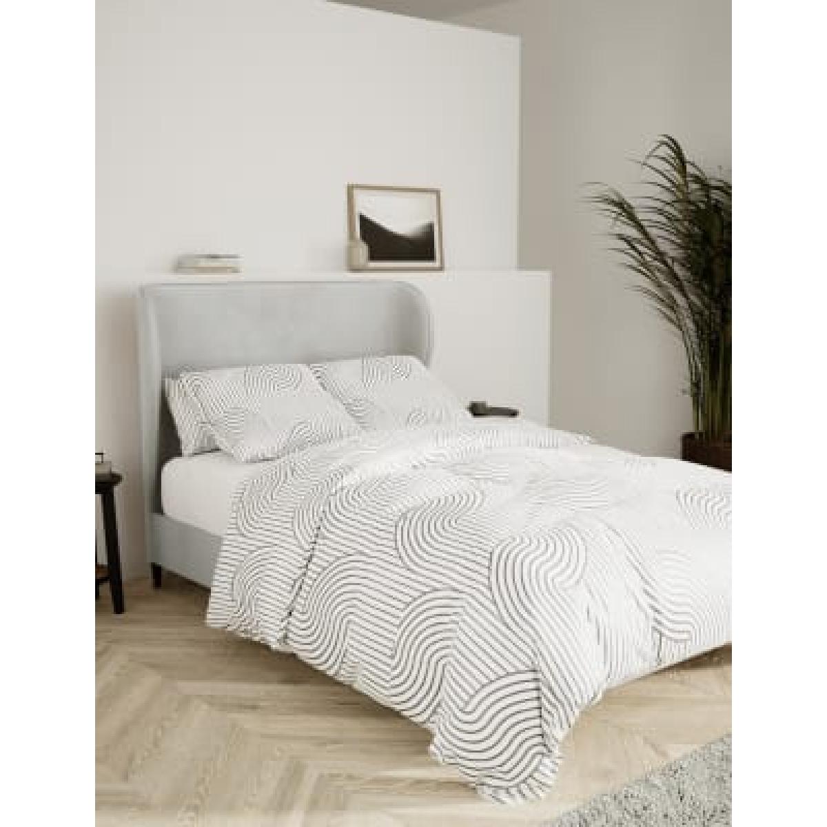 M&S Colton Velvet Bed - 5FT - Navy, Navy,Teal,Silver – image 4