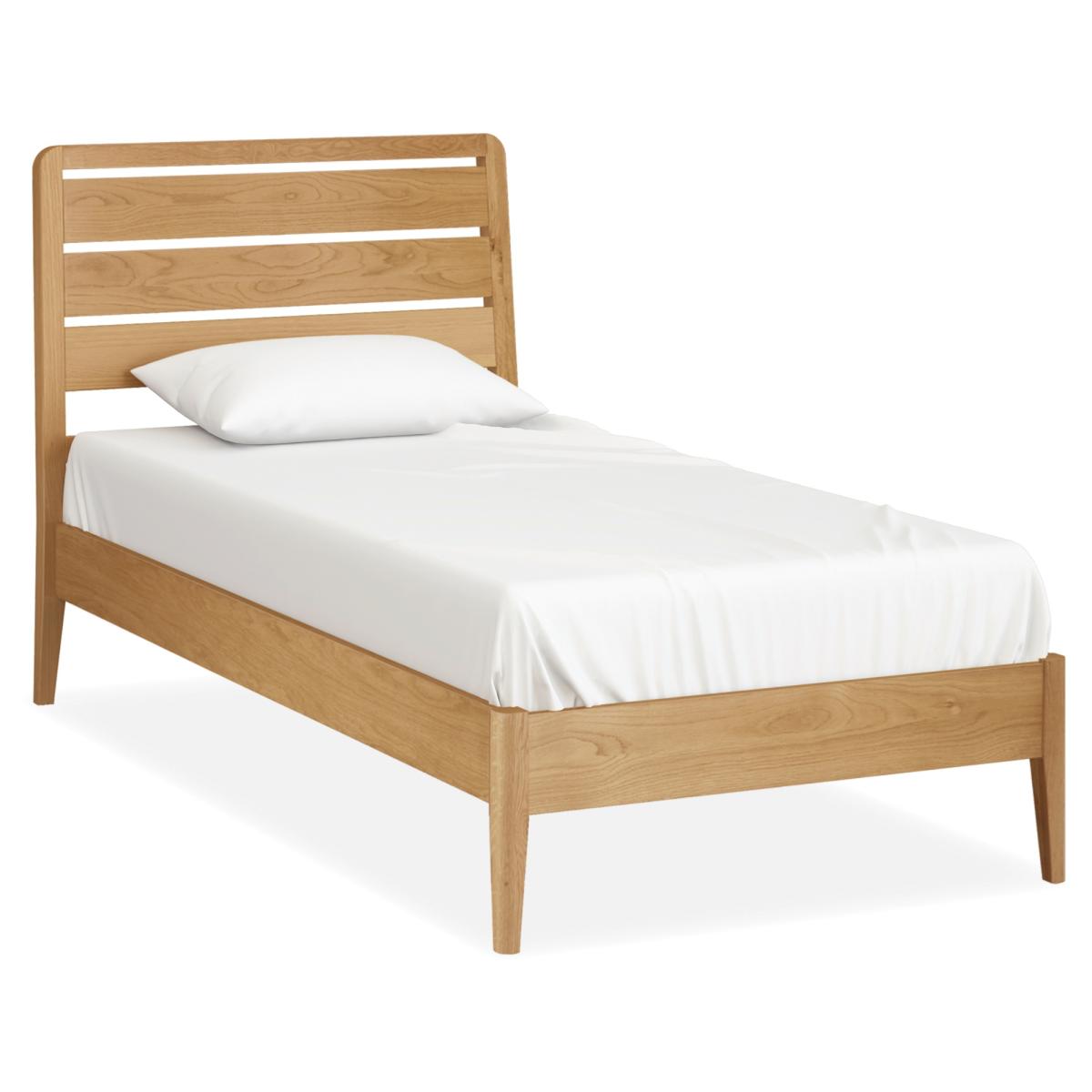 Hardwick Oak Bedframe - 135cm Double – image 4