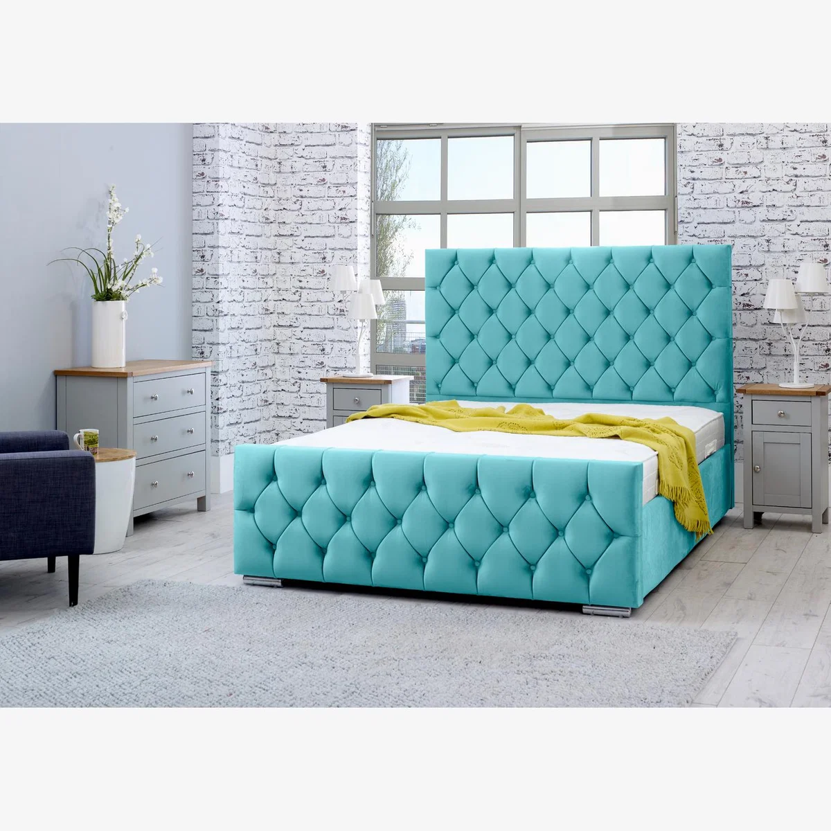 Macono Plush 4 Inch Solid Thick Bed Frame With Chesterfield Headboard - Teal / Double
