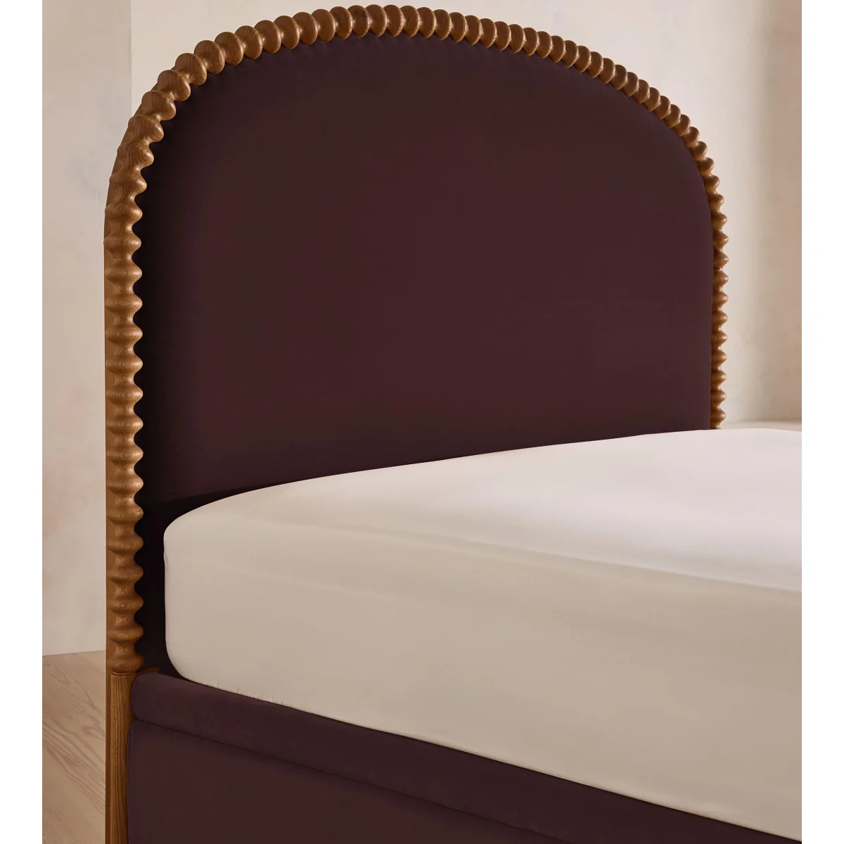 Mika Bed, King, Velvet, Aubergine, UK – image 4