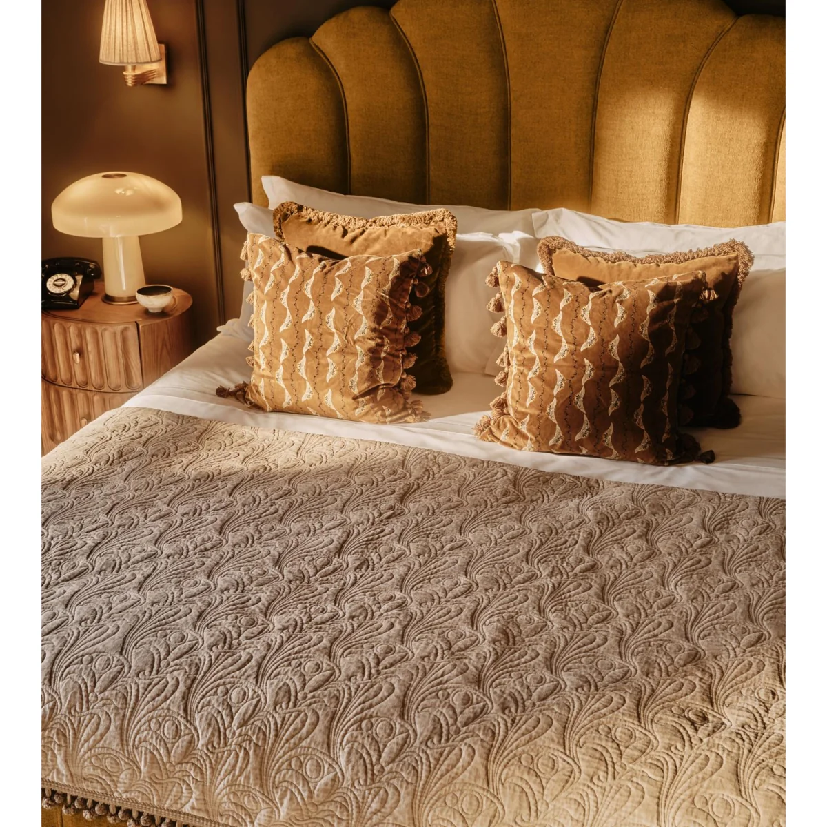 Manette Bed, Super King, Linen, Turmeric – image 5
