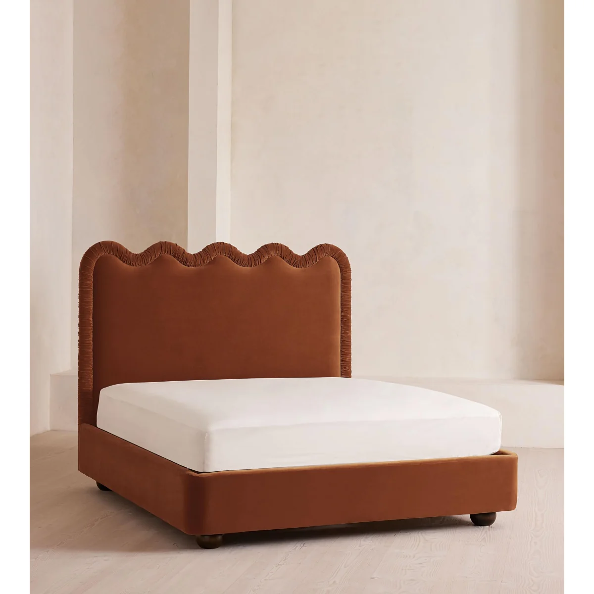 Tristan Bed, King, Velvet, Cinnamon, UK – image 2