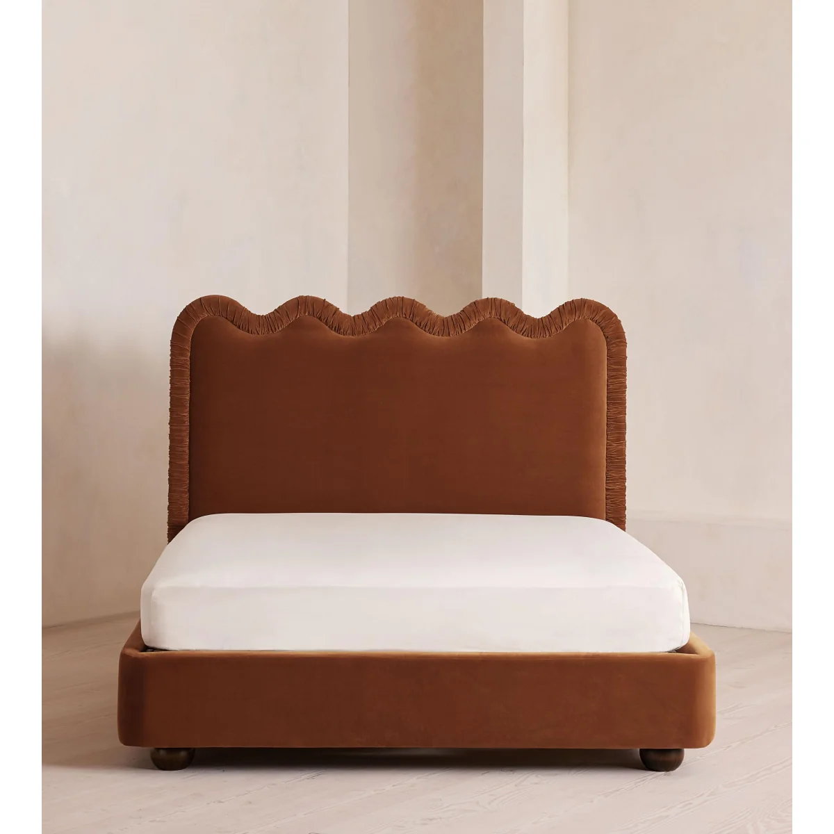 Tristan Bed, King, Velvet, Cinnamon, UK – image 3