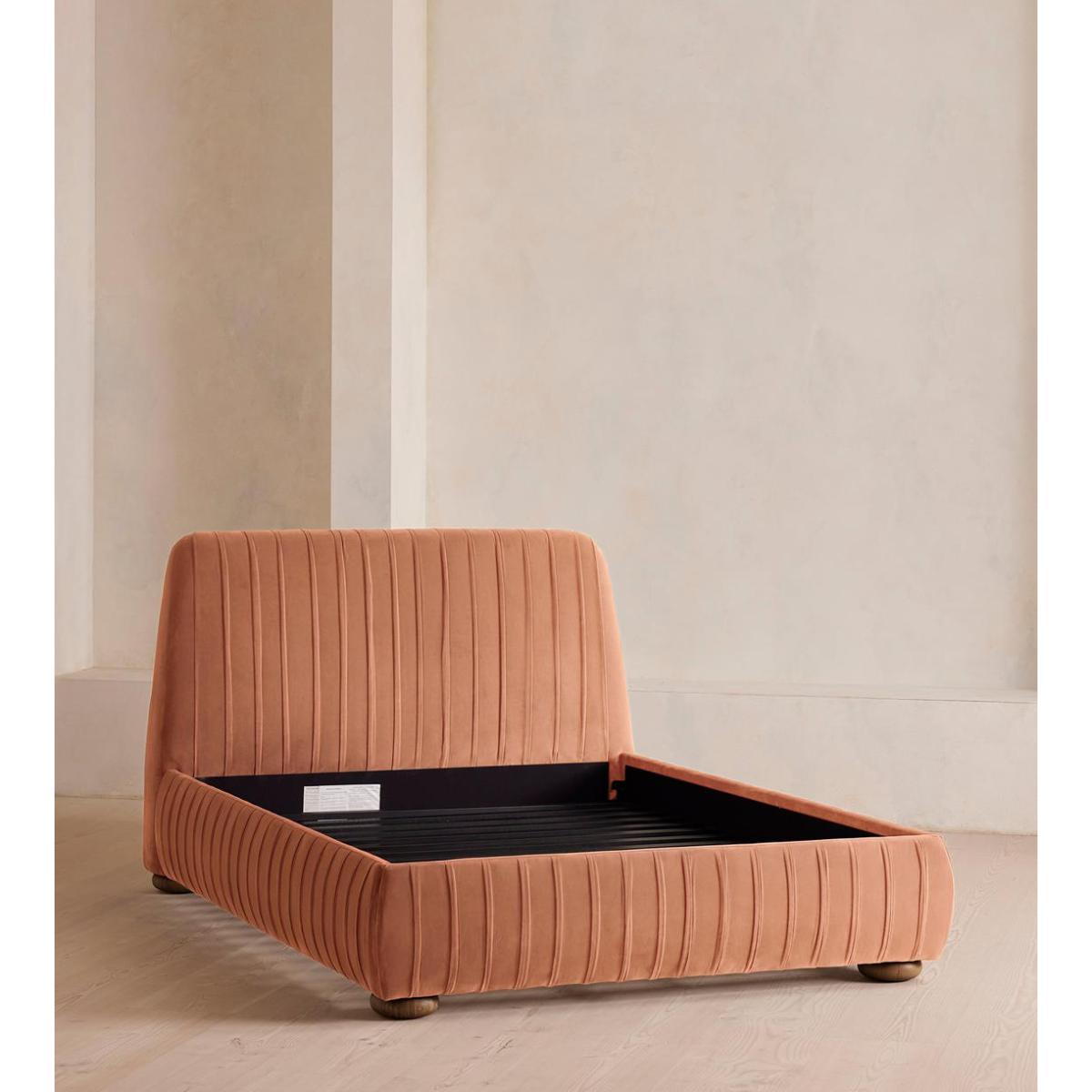 Vivienne Bed, Emperor, Velvet, Antique Rose – image 4