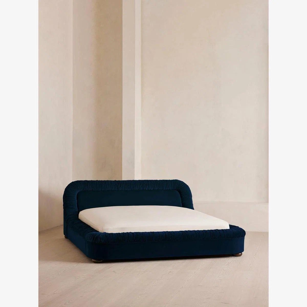 Vara Bed, Super King, Velvet, Royal Blue