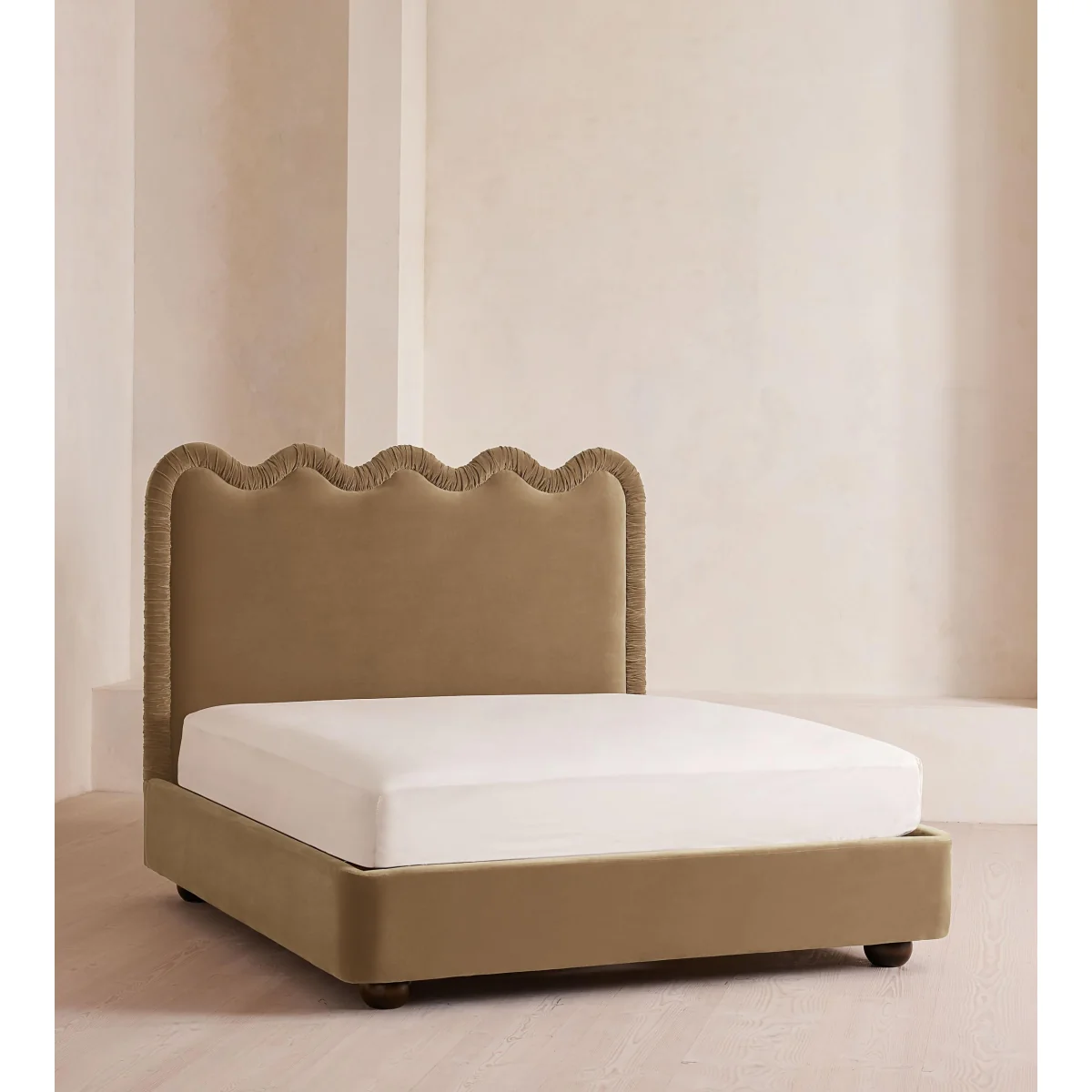 Tristan Bed, Emperor, Velvet, Truffle, UK – image 2