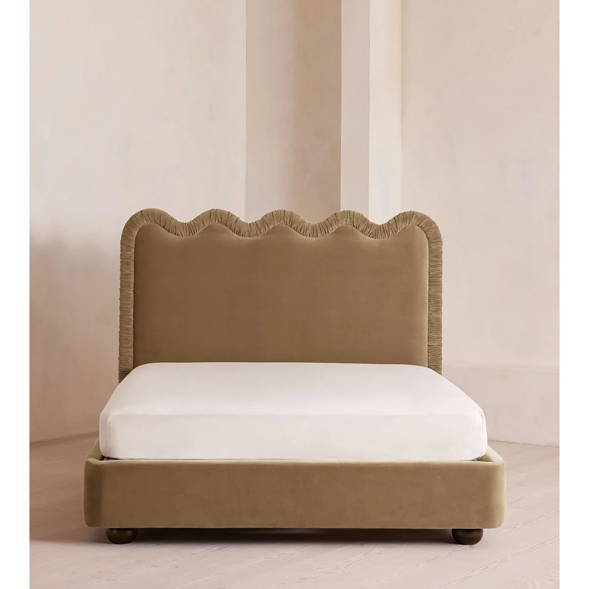 Tristan Bed, Emperor, Velvet, Truffle, UK – image 3