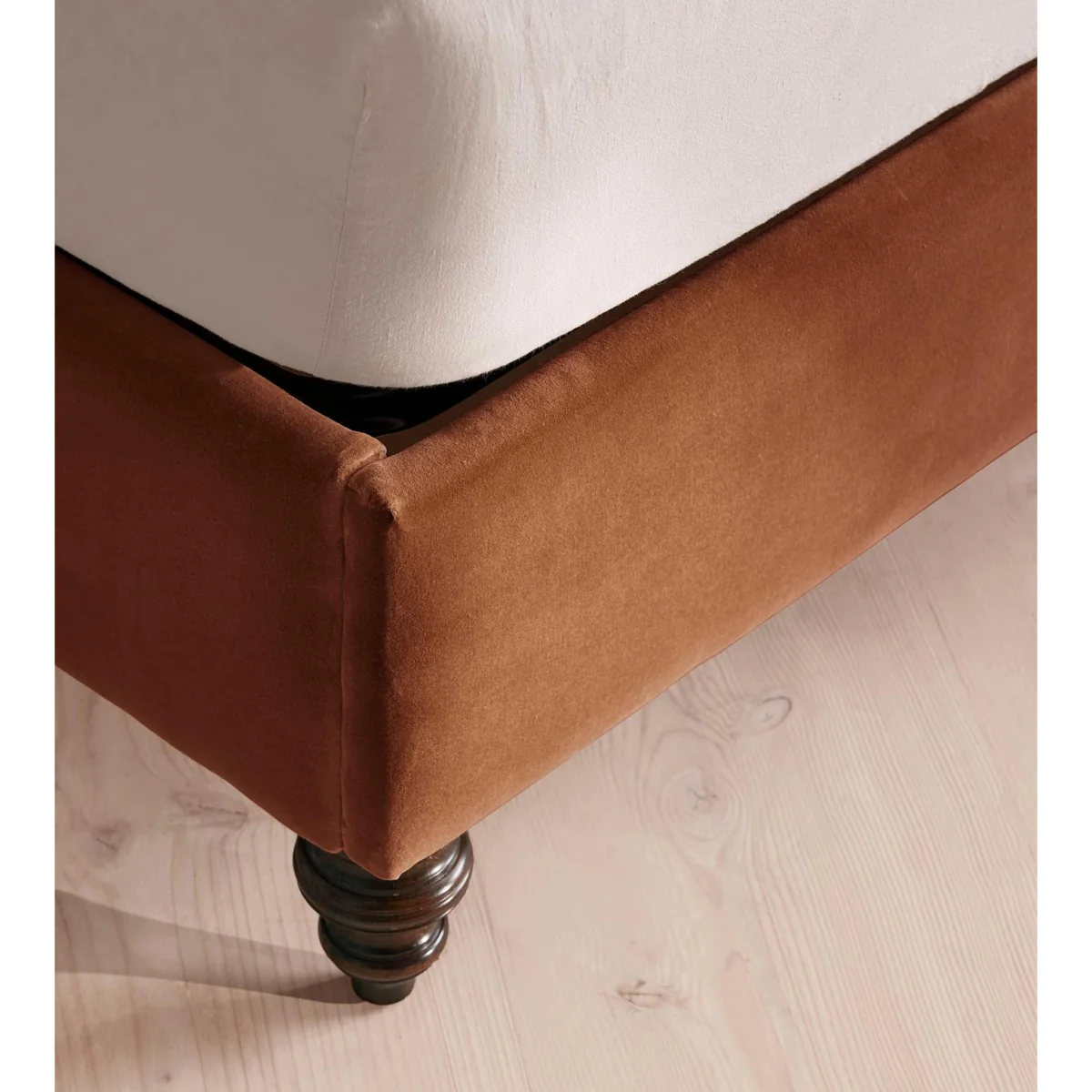 Rivas Bed, Emperor, Velvet, Cinnamon, UK – image 4