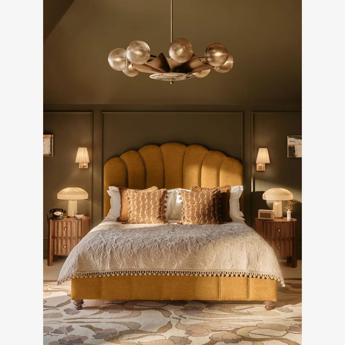 Manette Bed, King, Linen, Turmeric, UK – image 1