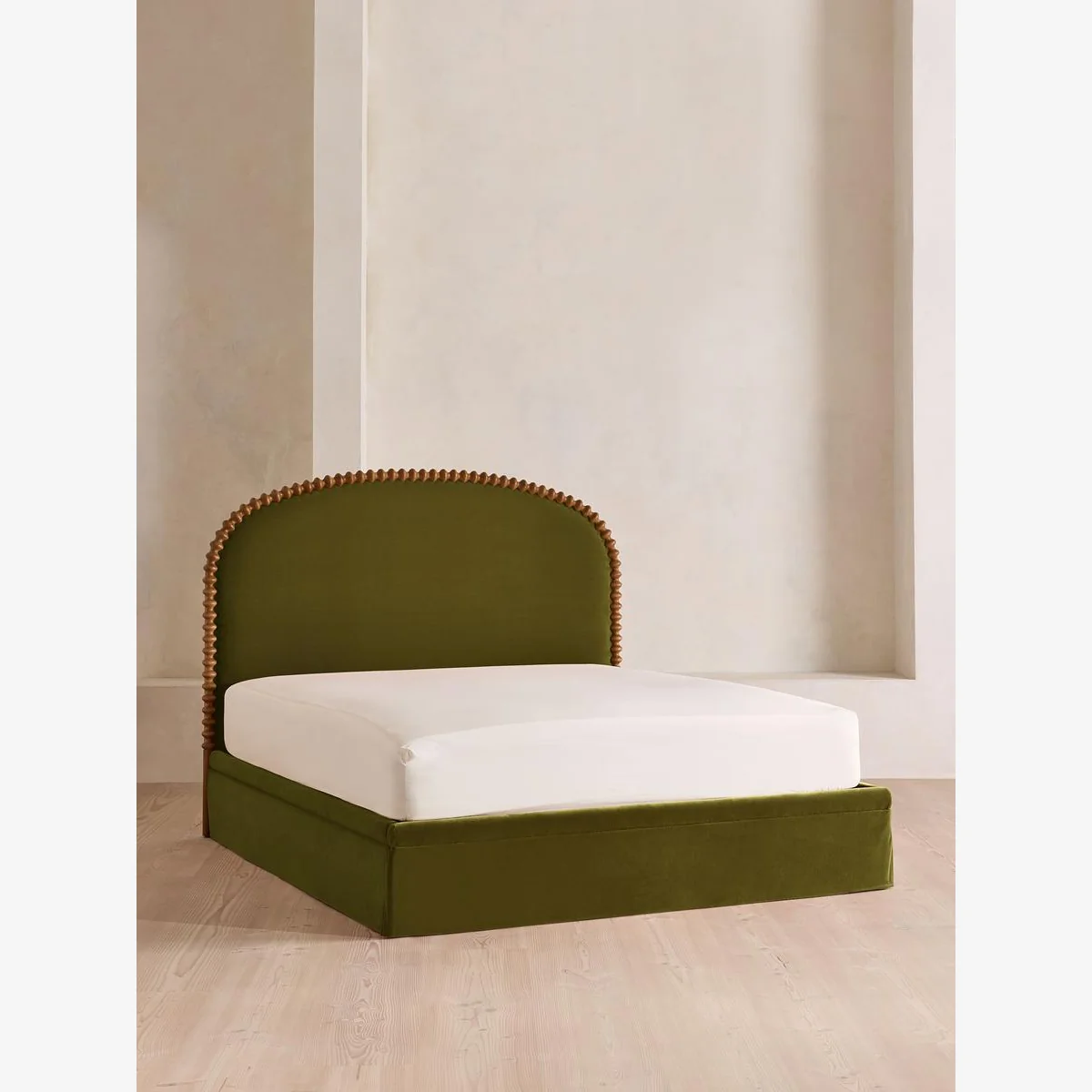 Mika Bed, King, Velvet, Olive – image 1