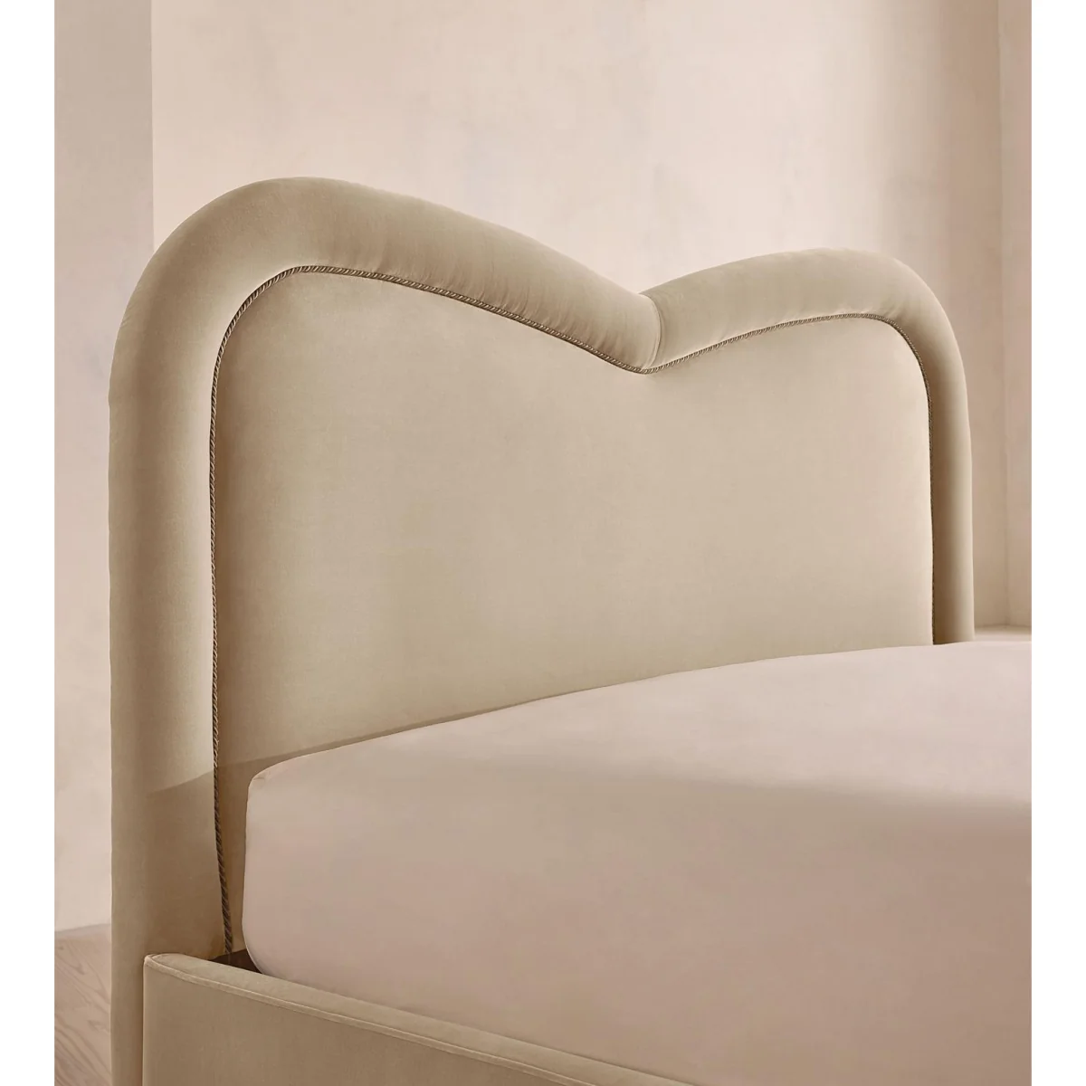 Keira Bed, King, Velvet, Oyster, UK – image 4