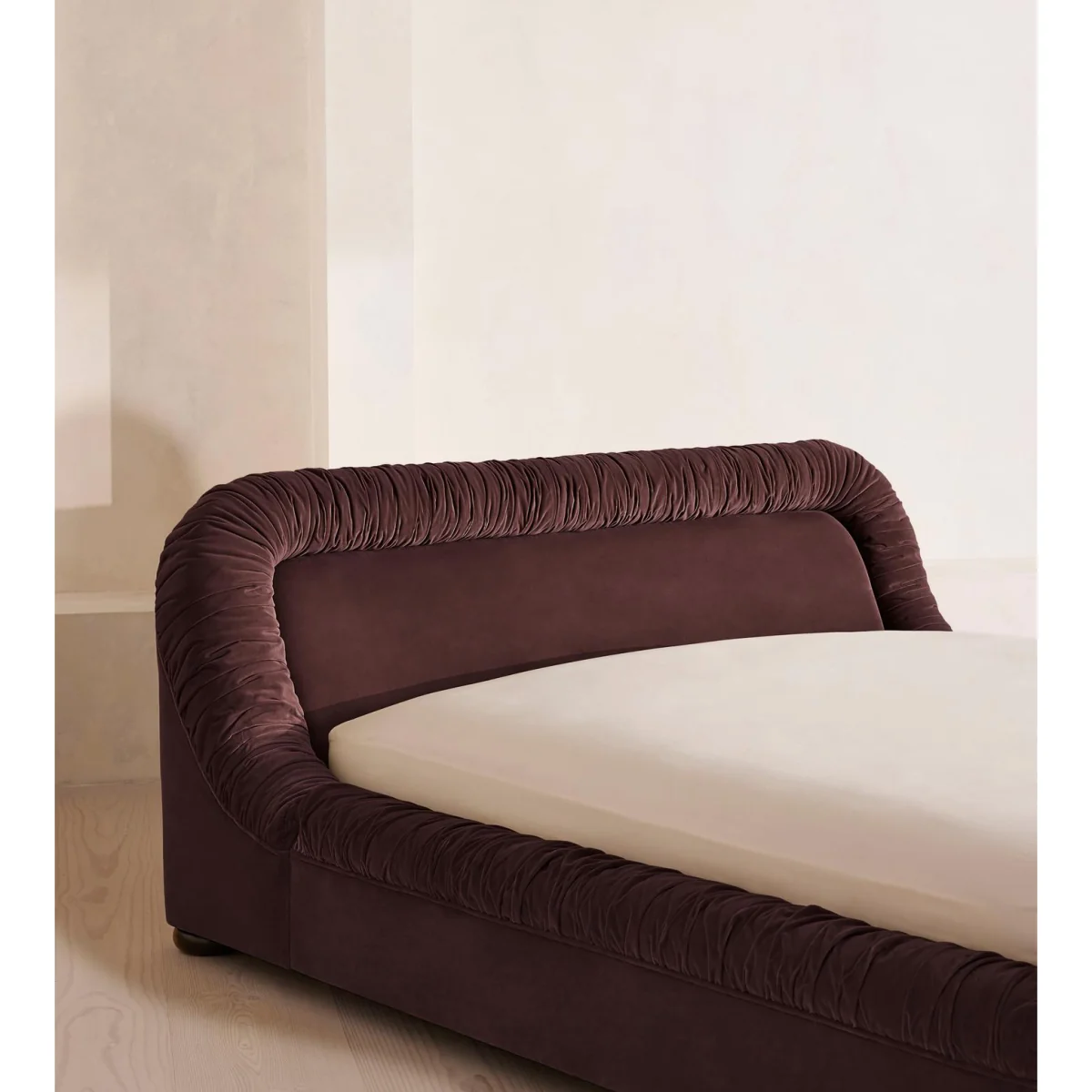 Vara Bed, King, Velvet, Aubergine, UK – image 4