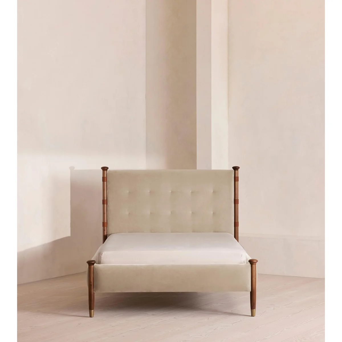 Paolo Bed, King, Velvet, Oyster, UK – image 3