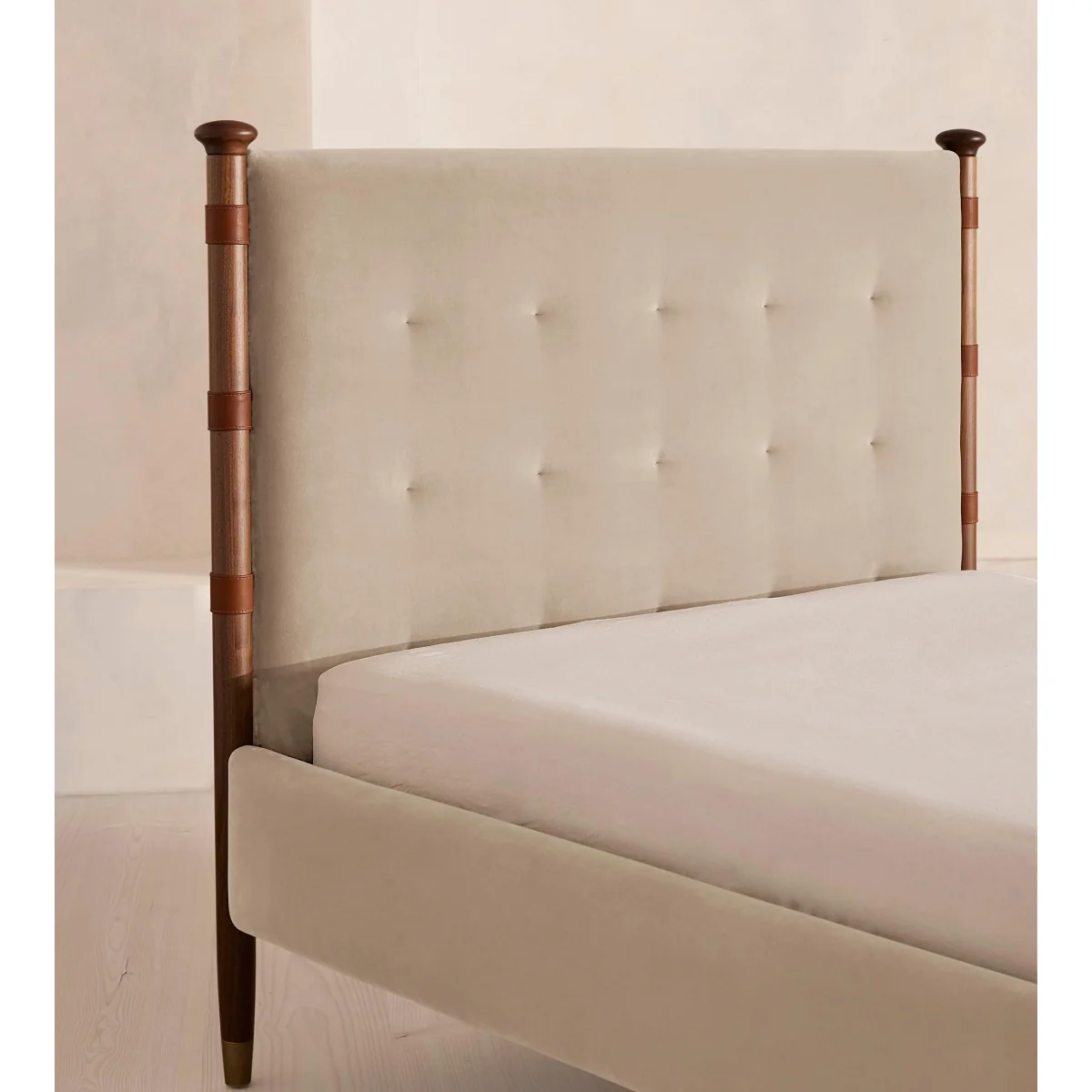 Paolo Bed, King, Velvet, Oyster, UK – image 4