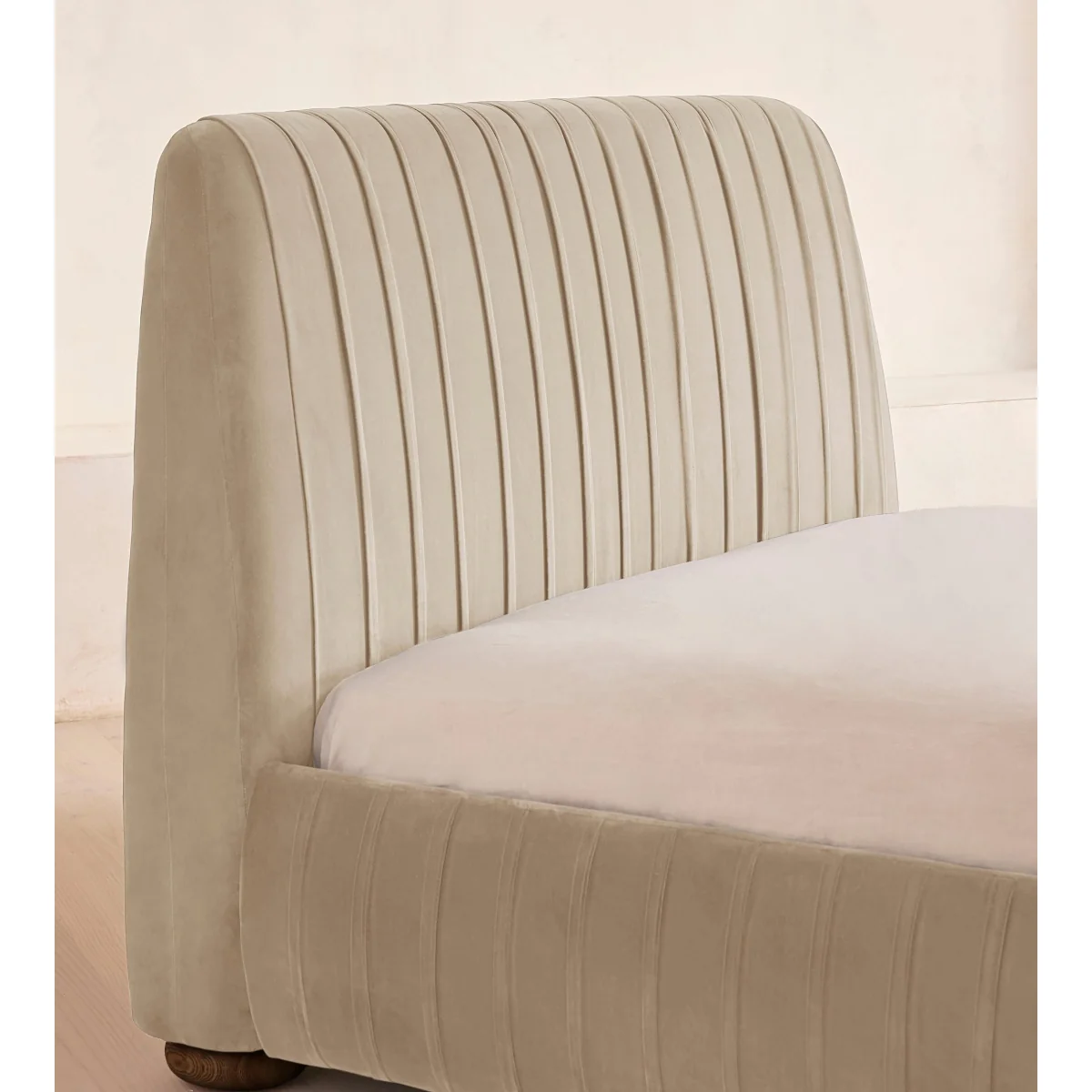 Vivienne Bed, King, Velvet, Oyster, UK – image 4