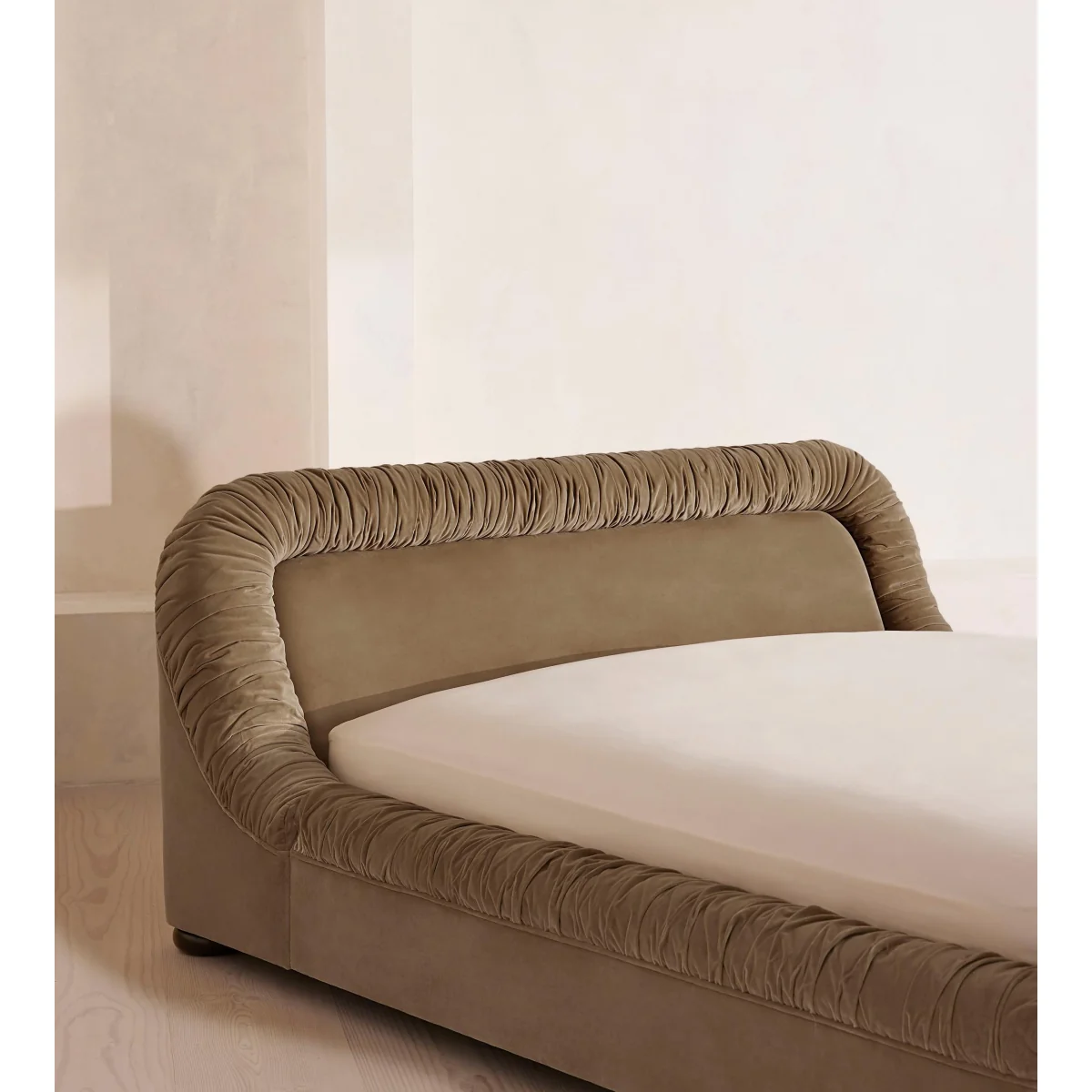 Vara Bed, Emperor, Velvet, Truffle, UK – image 4