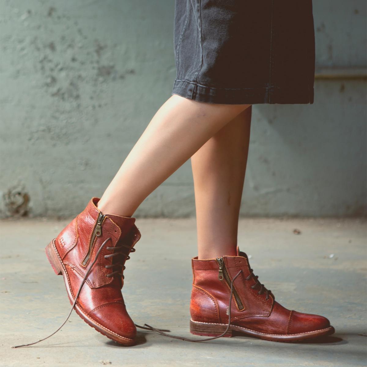 Women's Red Bonnie Ii Adobe Lux | 5.5 Uk | Bed Stu – image 2