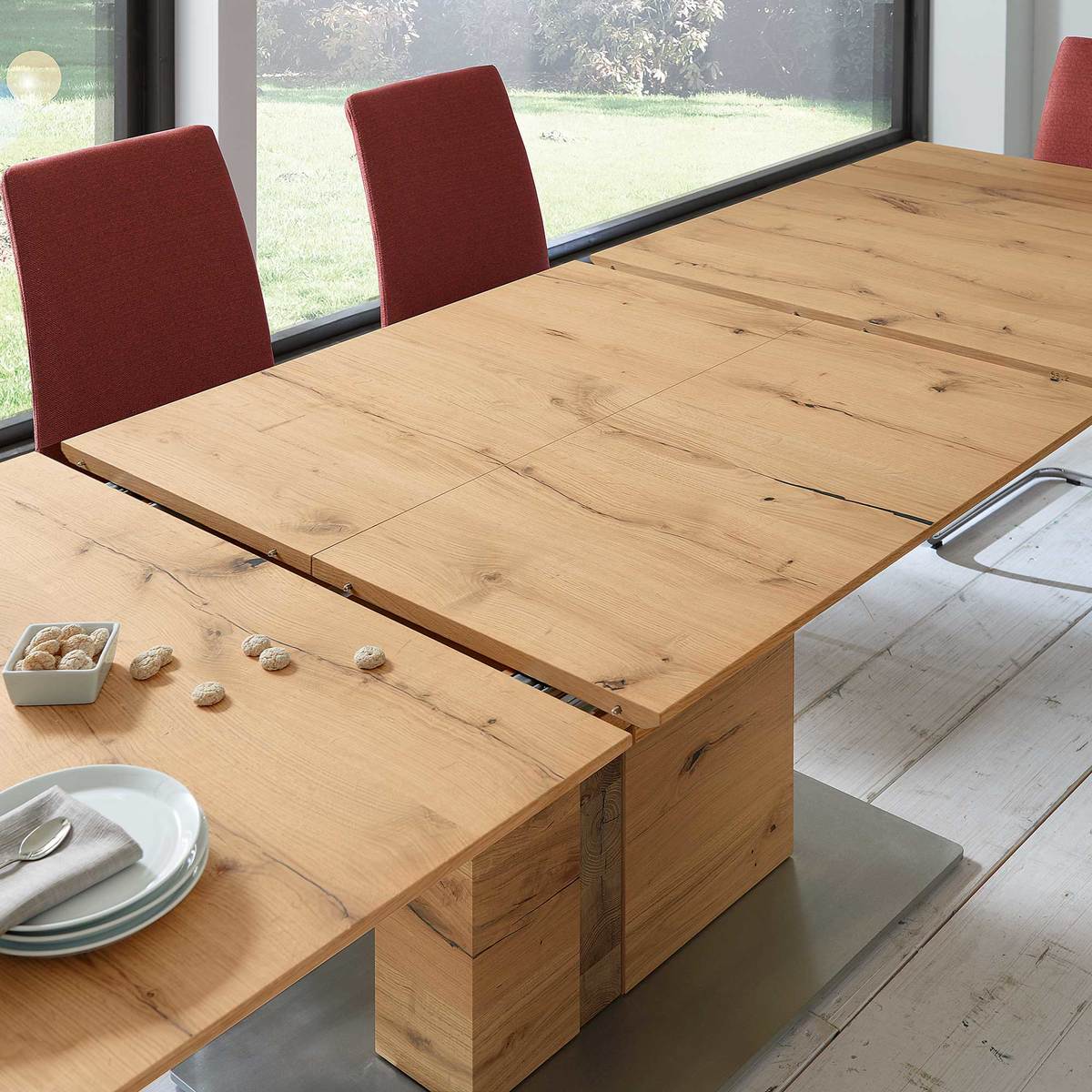 Felser Extendable Dining Table – image 5