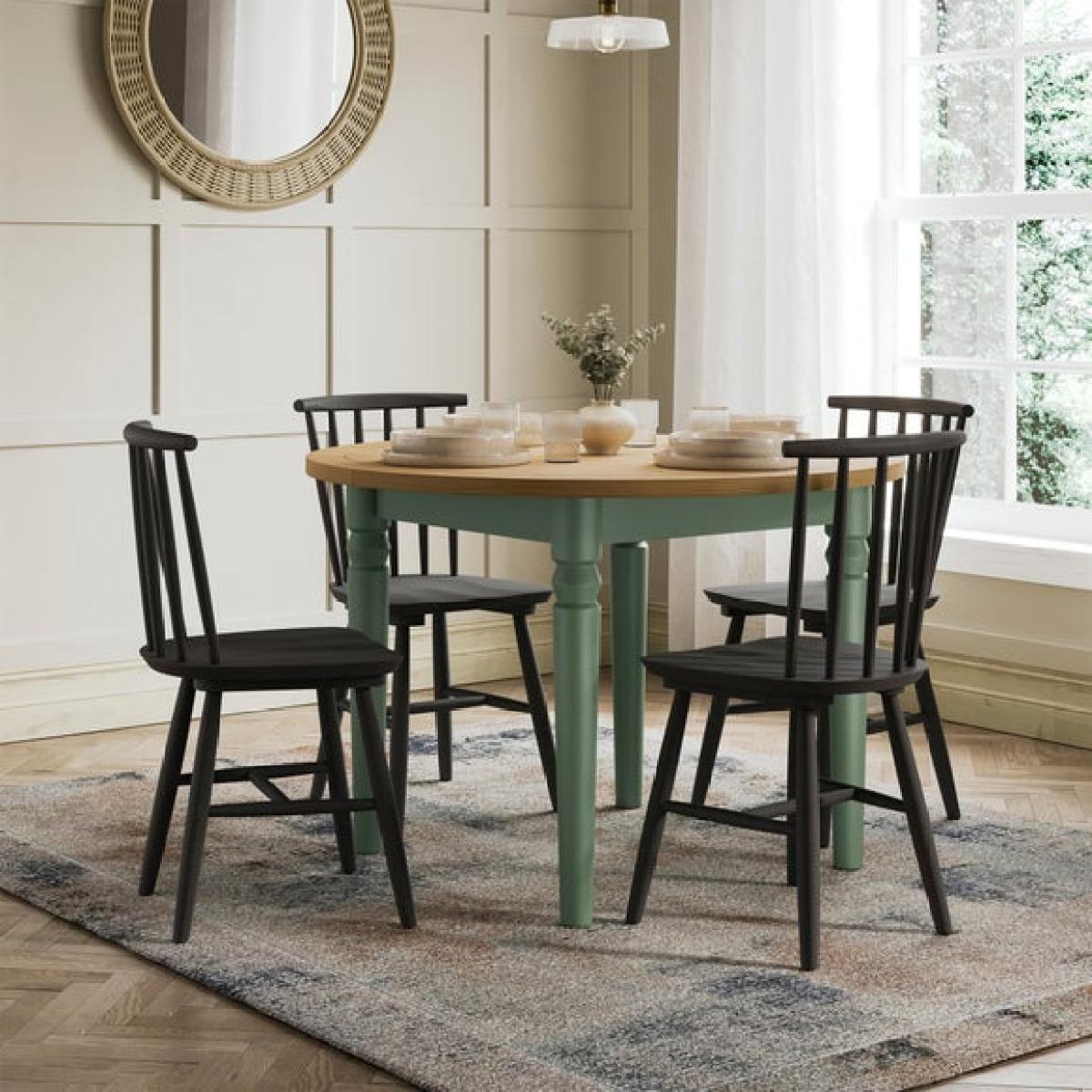 Pip 4-6 Seater Round to Oval Extendable Dining Table – image 1