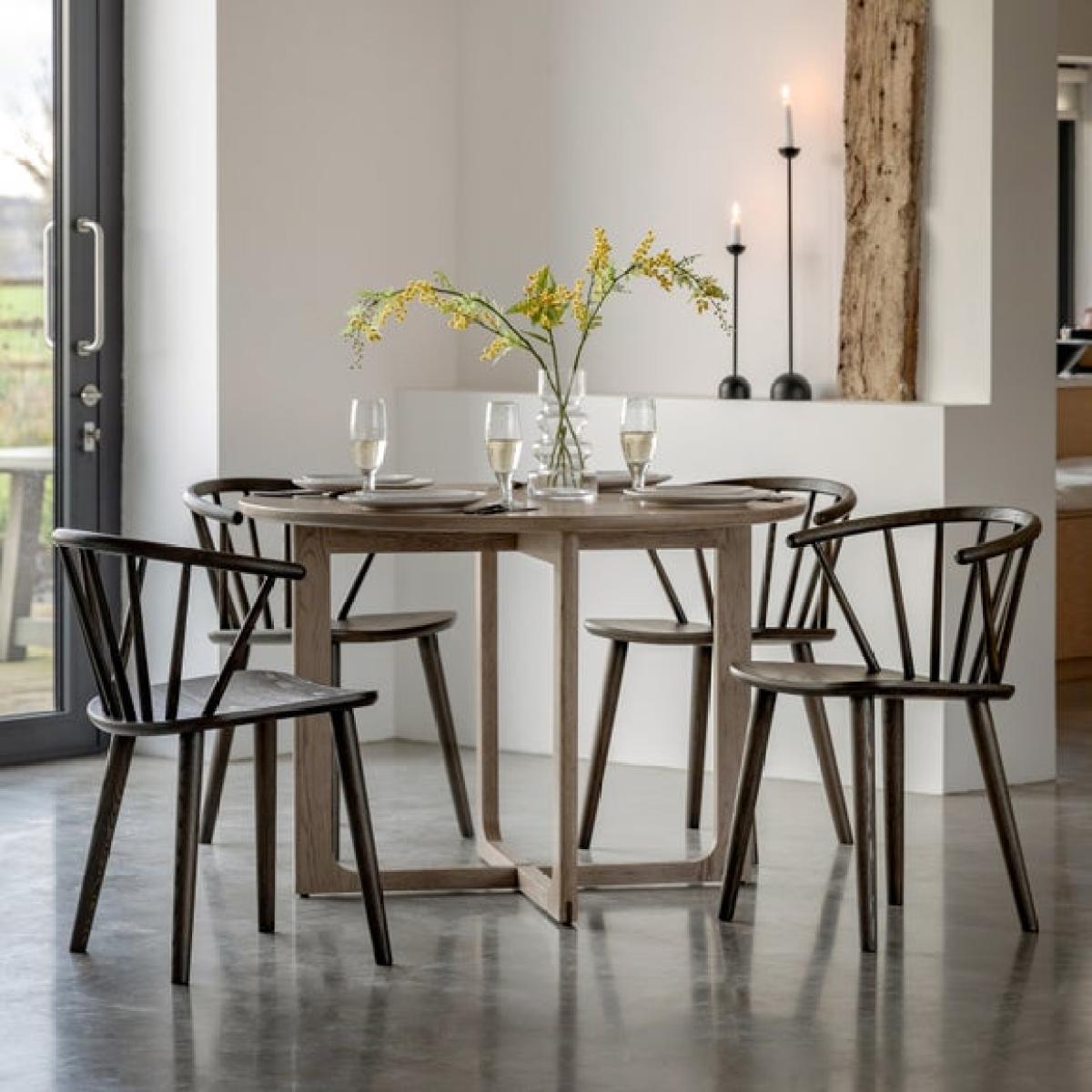 Cedar and Sage Avesta 4 Seater Round Dining Table – image 1