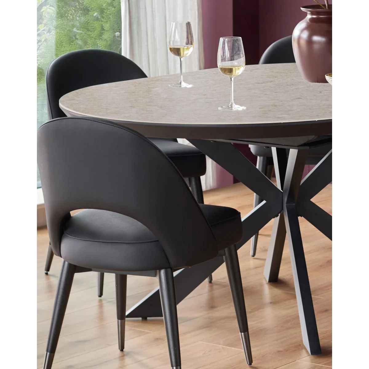 Hayden natural travertine ceramic 4-6 extending round dining table – image 4