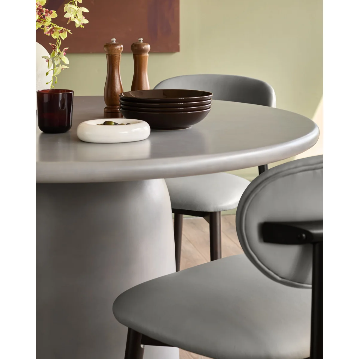Tesso dark grey 4 seater dining table – image 8