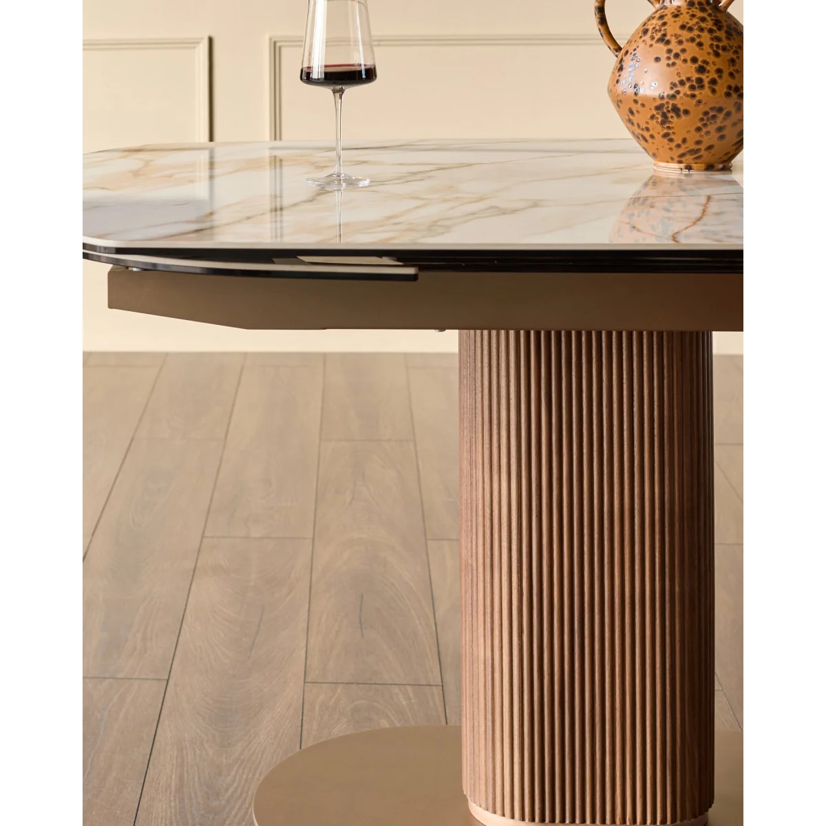 Vidal natural ceramic 4-6 seater extending dining table – image 7