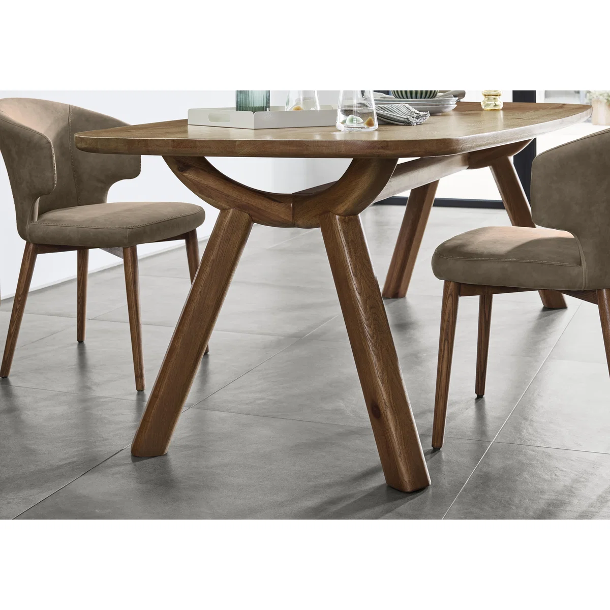 Pien Boat Shaped Oak Fixed Dining Table - 200-cm - In Time for Christmas – image 4
