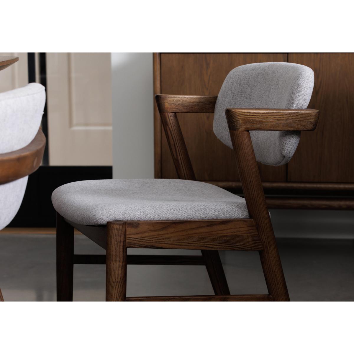 G Plan - Marlow Extending Dining Table with 4 Dining Arm Chairs – image 6