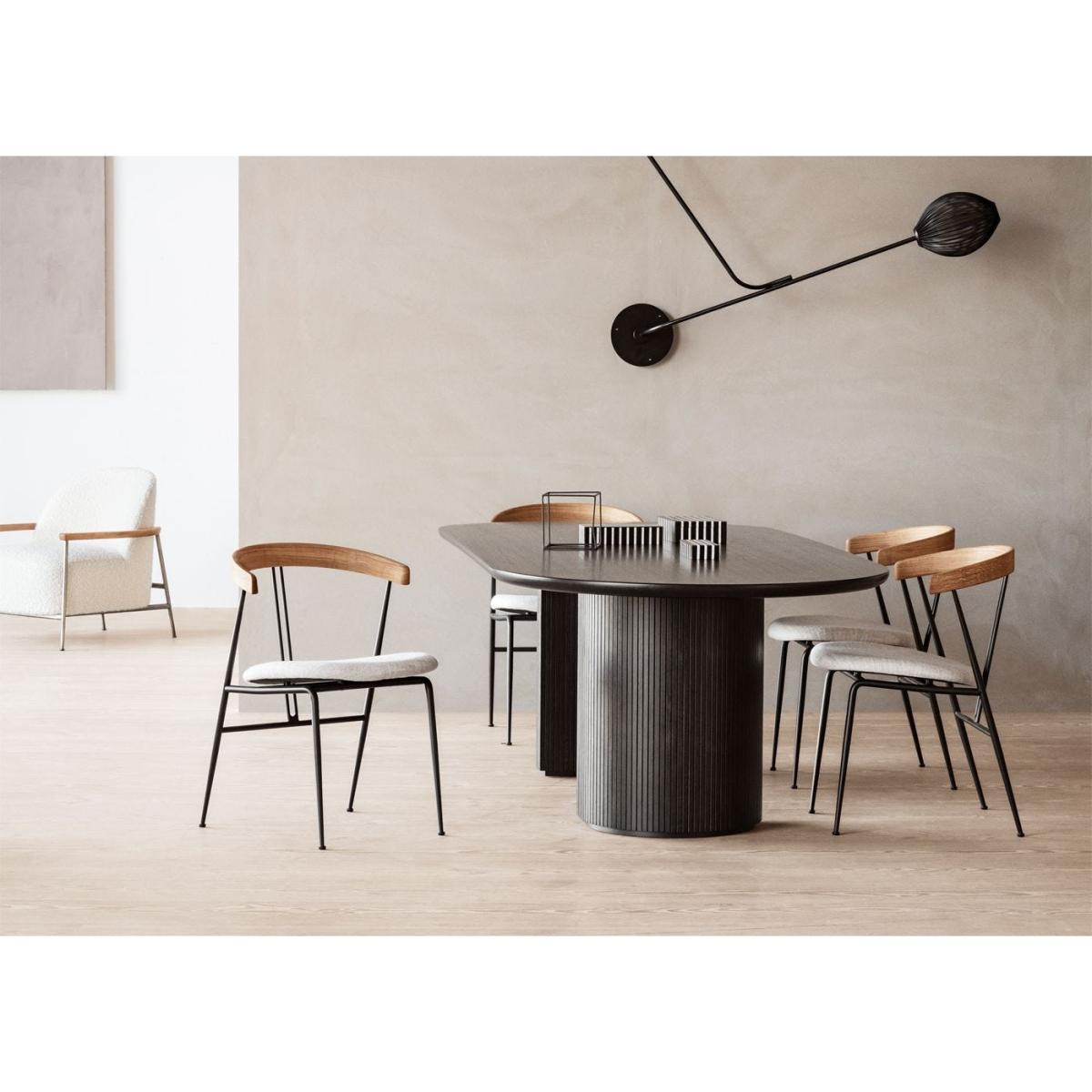Gubi Moon Elliptical Dining Table – image 5