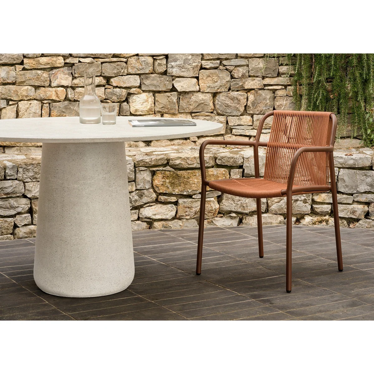 Vincent Sheppard Mistral Round Dining Table 150cm – image 3