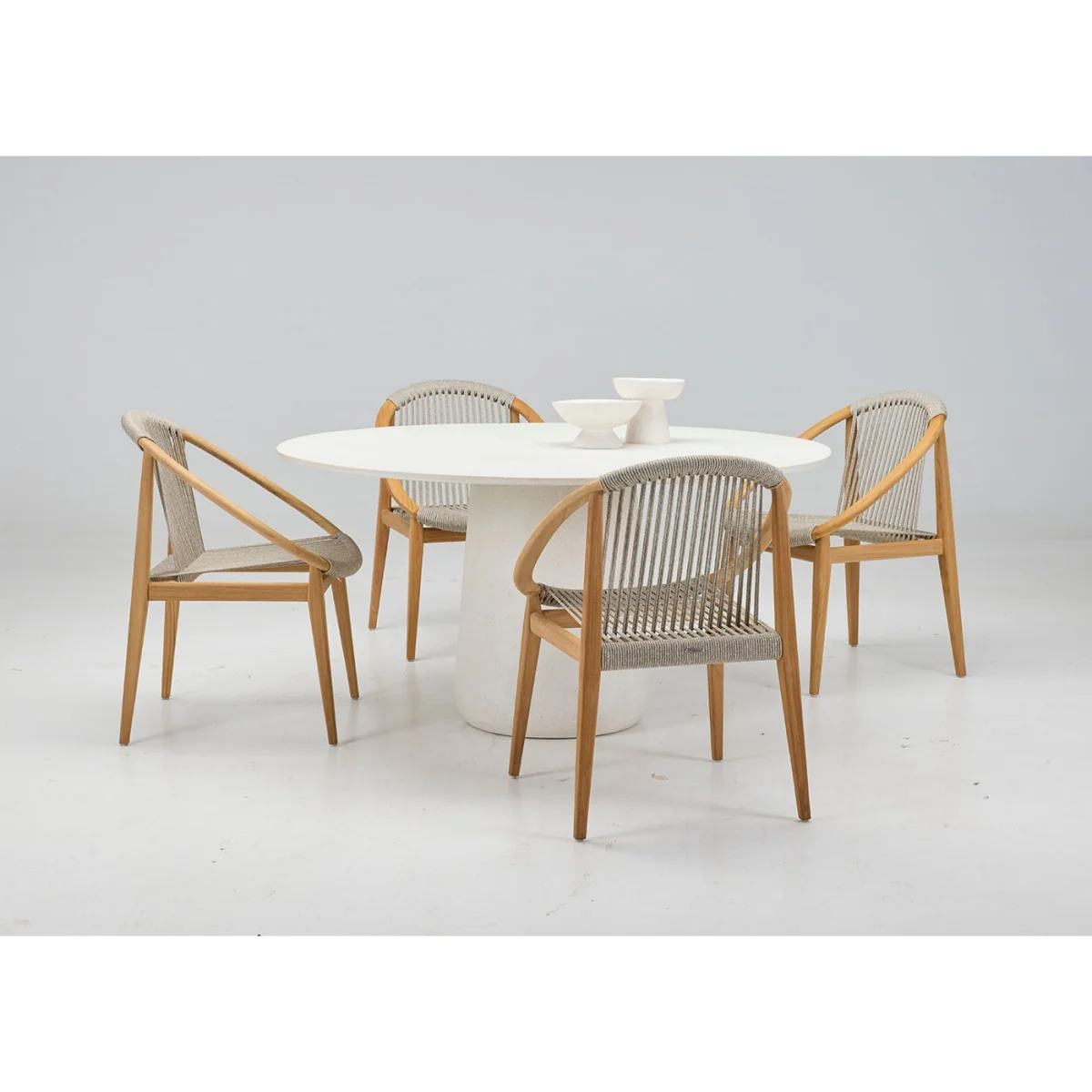 Vincent Sheppard Mistral Round Dining Table 150cm – image 4