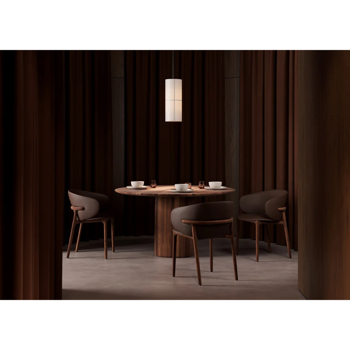 Heal's Column Round Dining Table – image 2