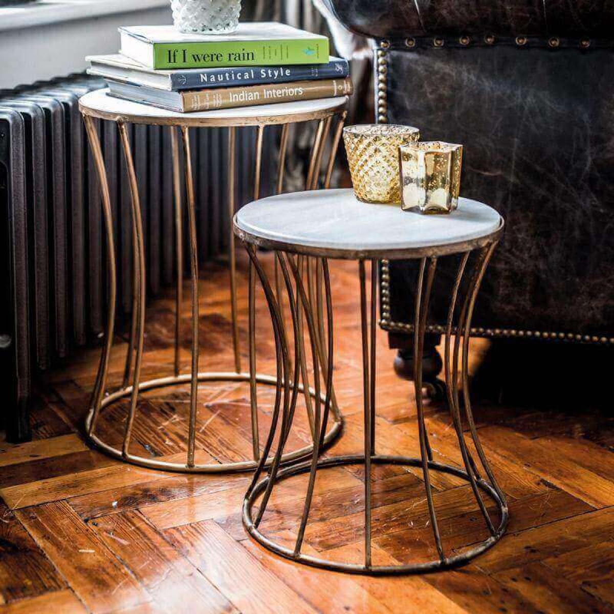 Iron and marble side table – image 2