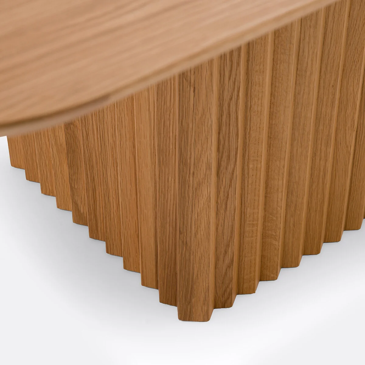 Onate Dining Table with Central Base (Seats 6-8) – image 5