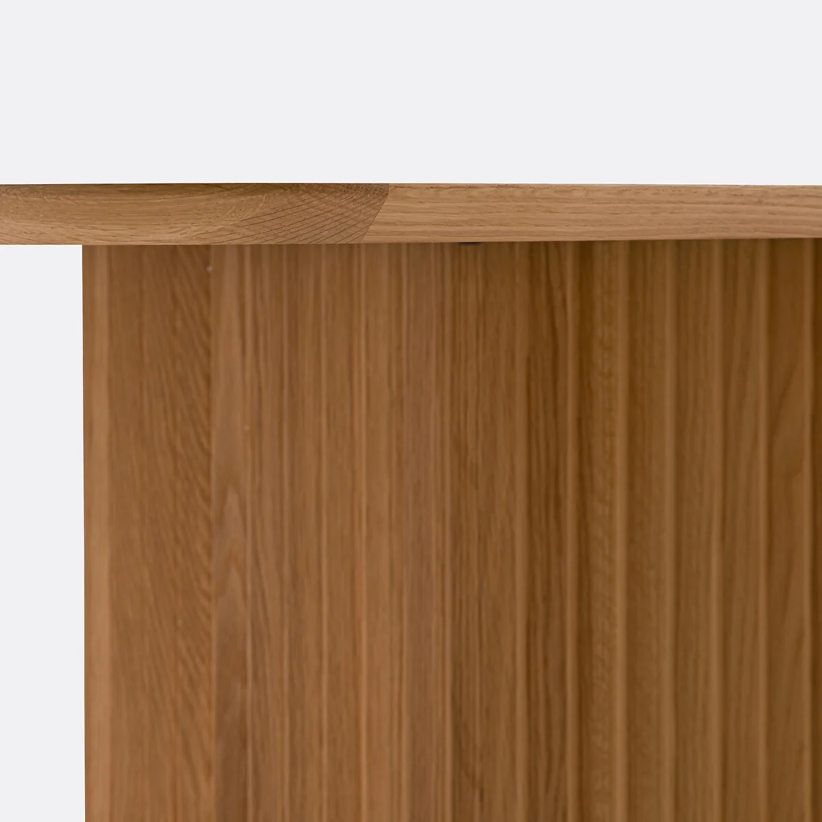 Onate Dining Table with Central Base (Seats 6-8) – image 6