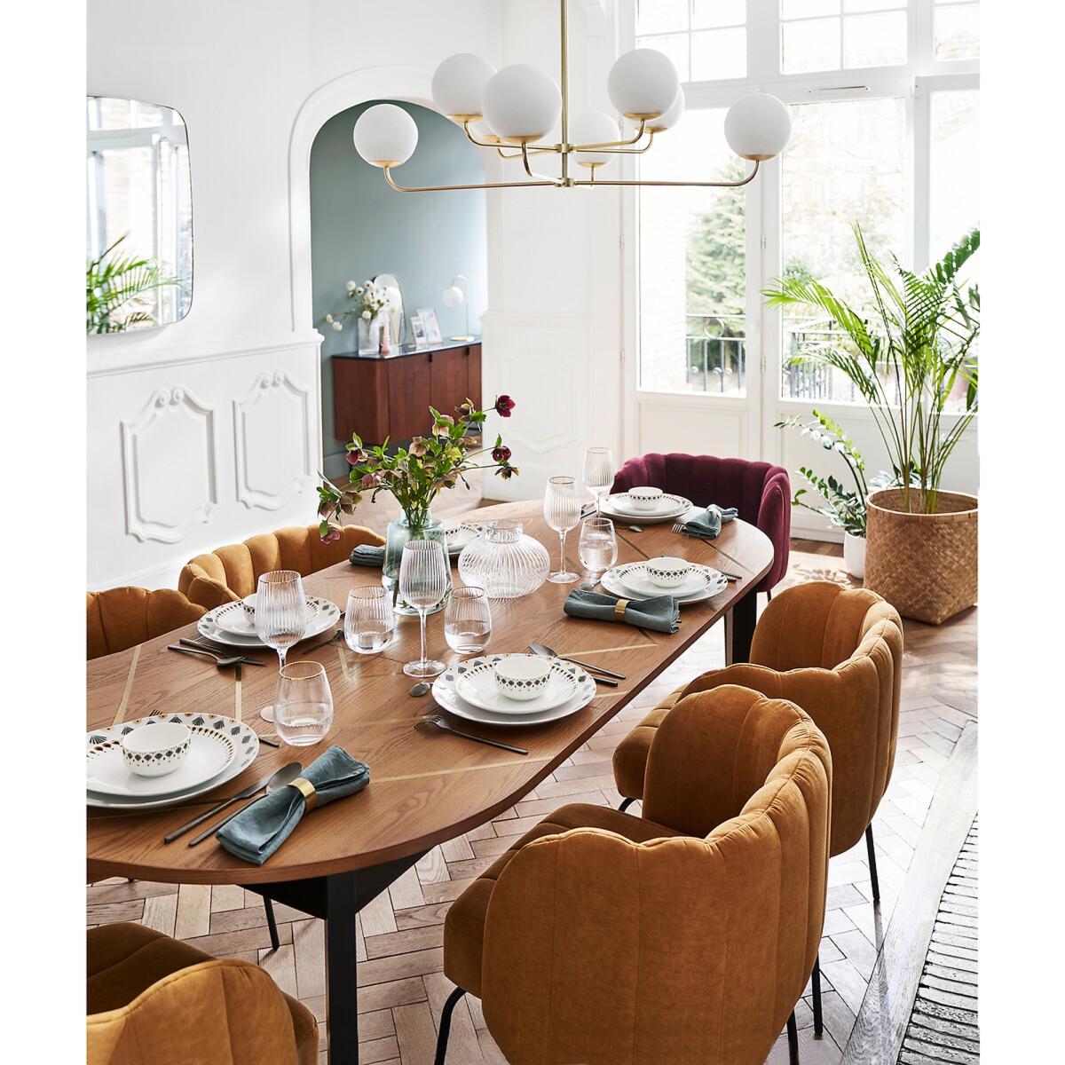 Palaz Extendable Table, Seats 4-8 – image 8
