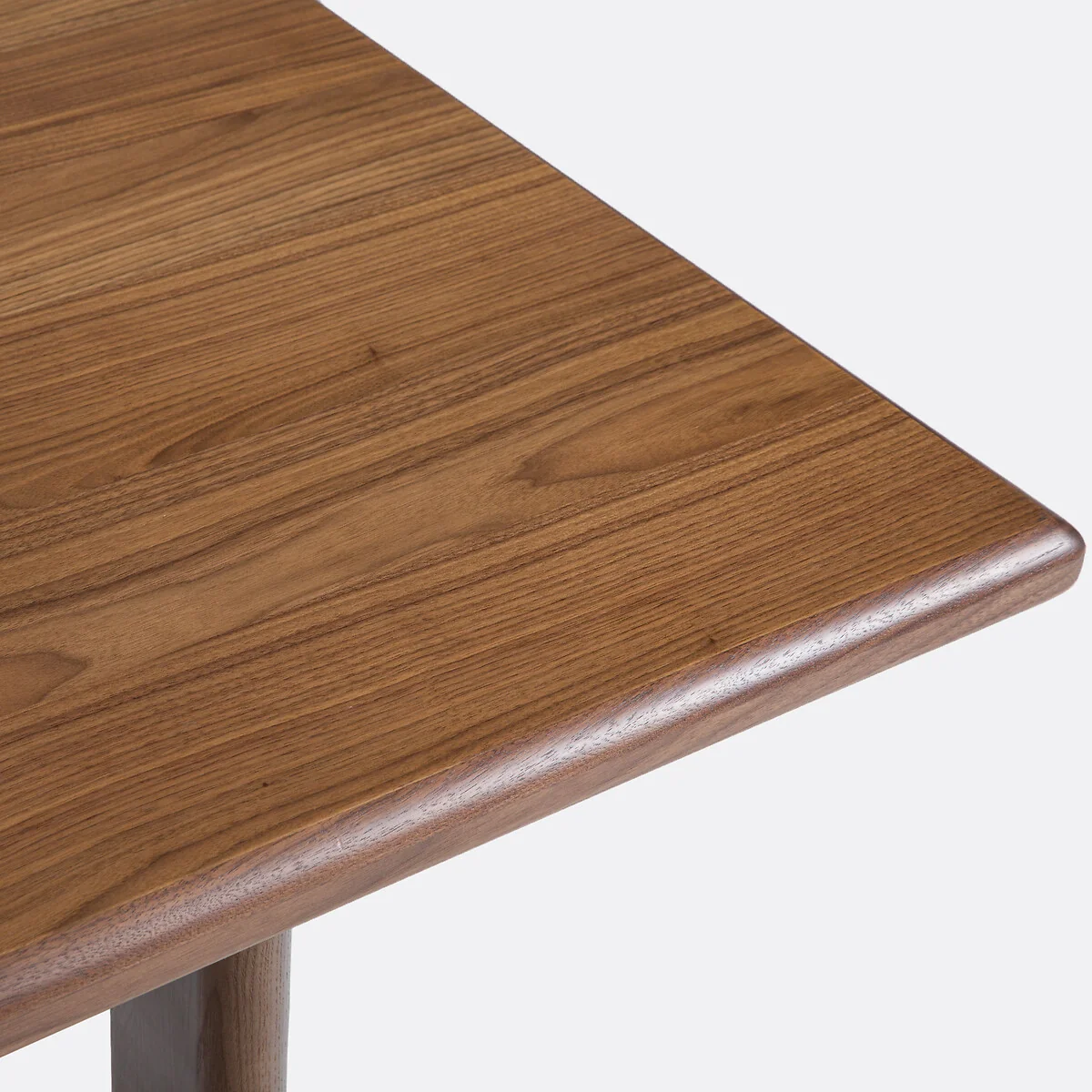 Douve 6-8 Seater Dining Table in Walnut Veneer – image 5
