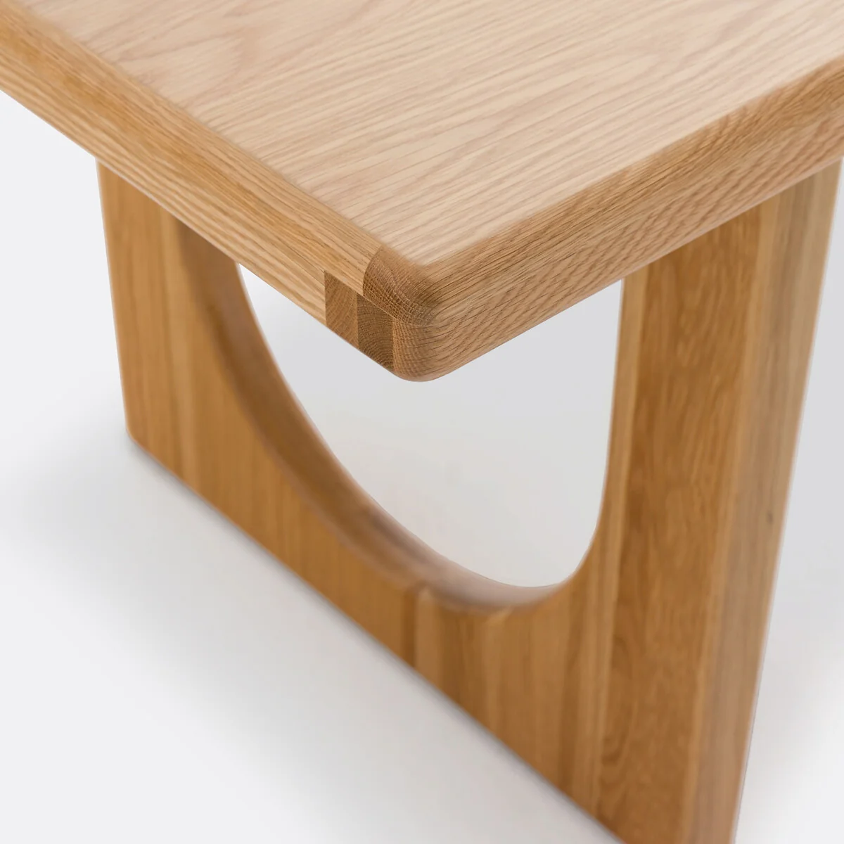 Douve 6-8 Seater Rectangular Dining Table in Oak and Veneer – image 5