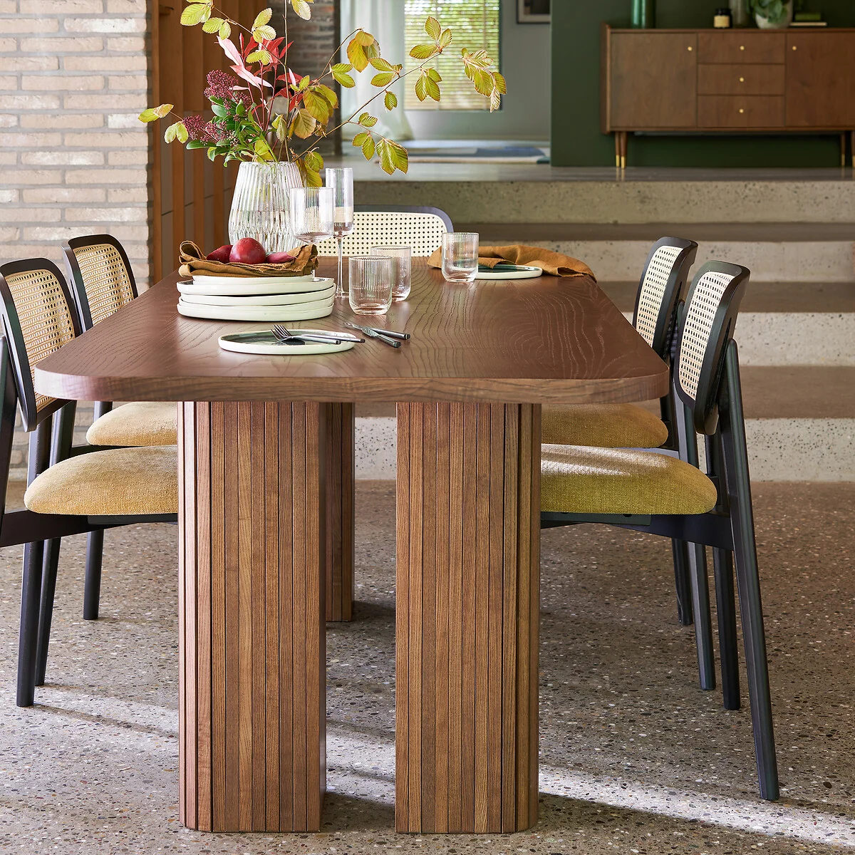 Latti Rectangular 6-8 Seater Dining Table in Oak and Pine Veneer – image 3