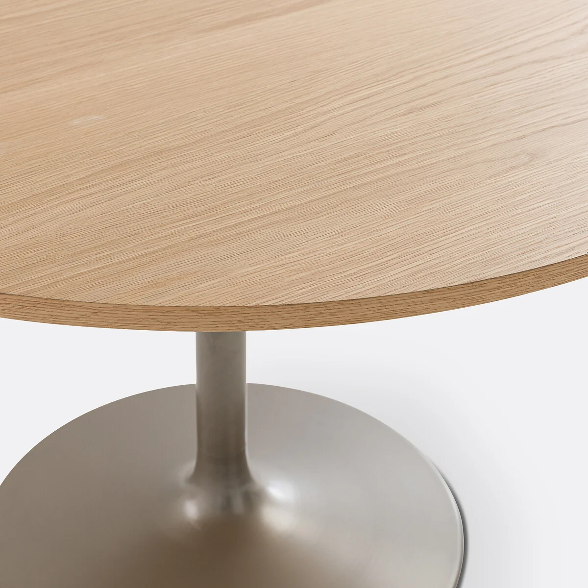 Lilace 4-6 Seater Round Dining Table with Tulip Base – image 5