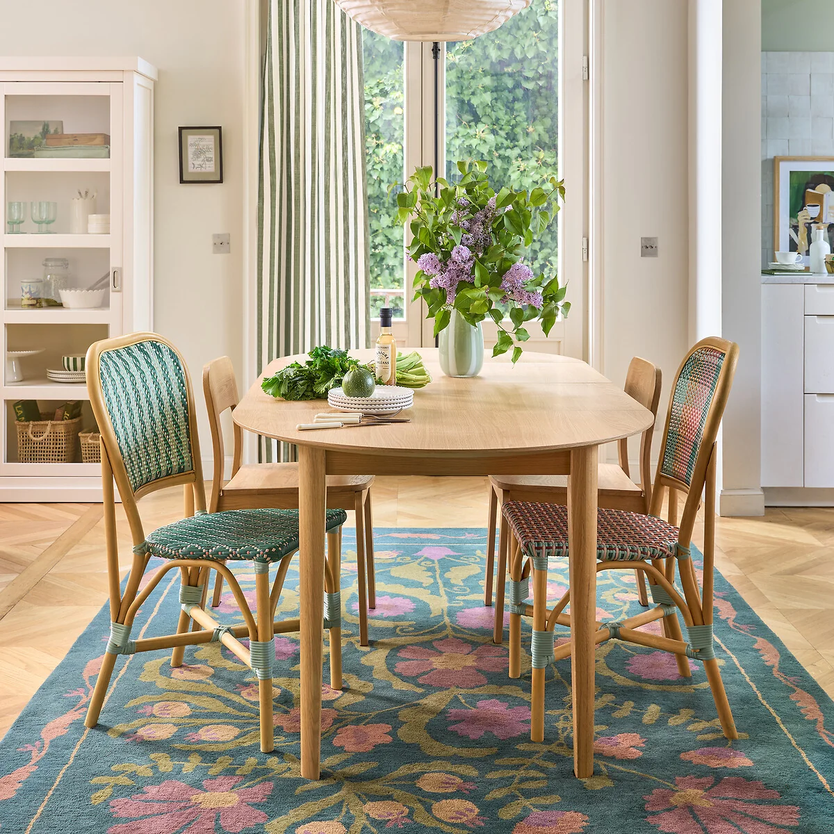 Tioga 4-8 Seater Extending Dining Table in Oak Veneer – image 2