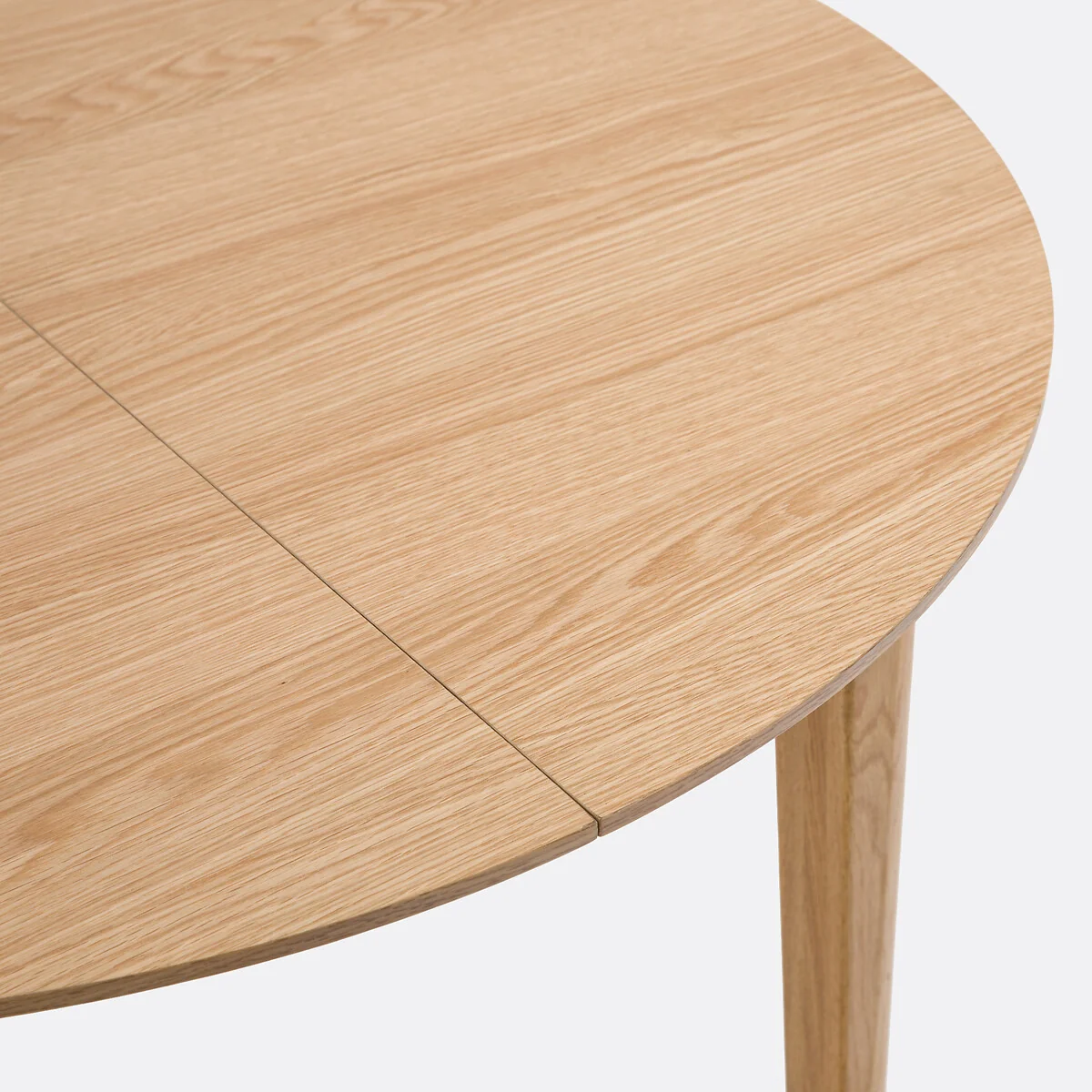 Tioga 4-8 Seater Extending Dining Table in Oak Veneer – image 4