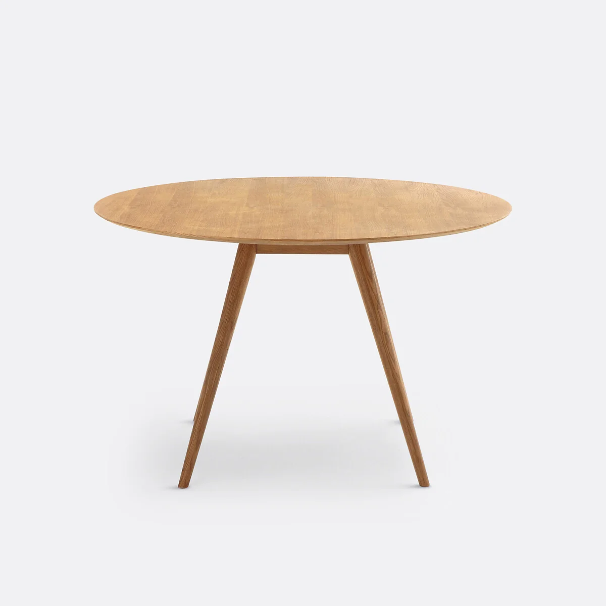Quilda 4-6 Seater Round Dining Table in Oak Veneer – image 3